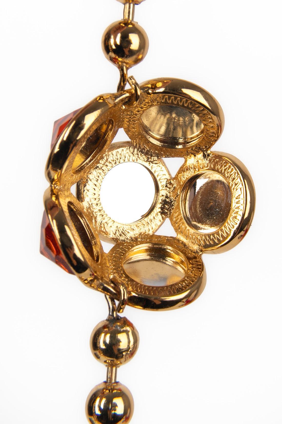 Collana in metallo dorato Yves Saint Laurent in vendita 2