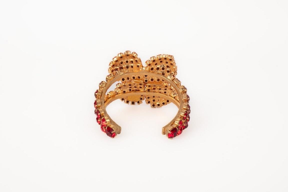 Yves Saint Laurent Golden Metal Rigid Flower Bracelet In Excellent Condition For Sale In SAINT-OUEN-SUR-SEINE, FR