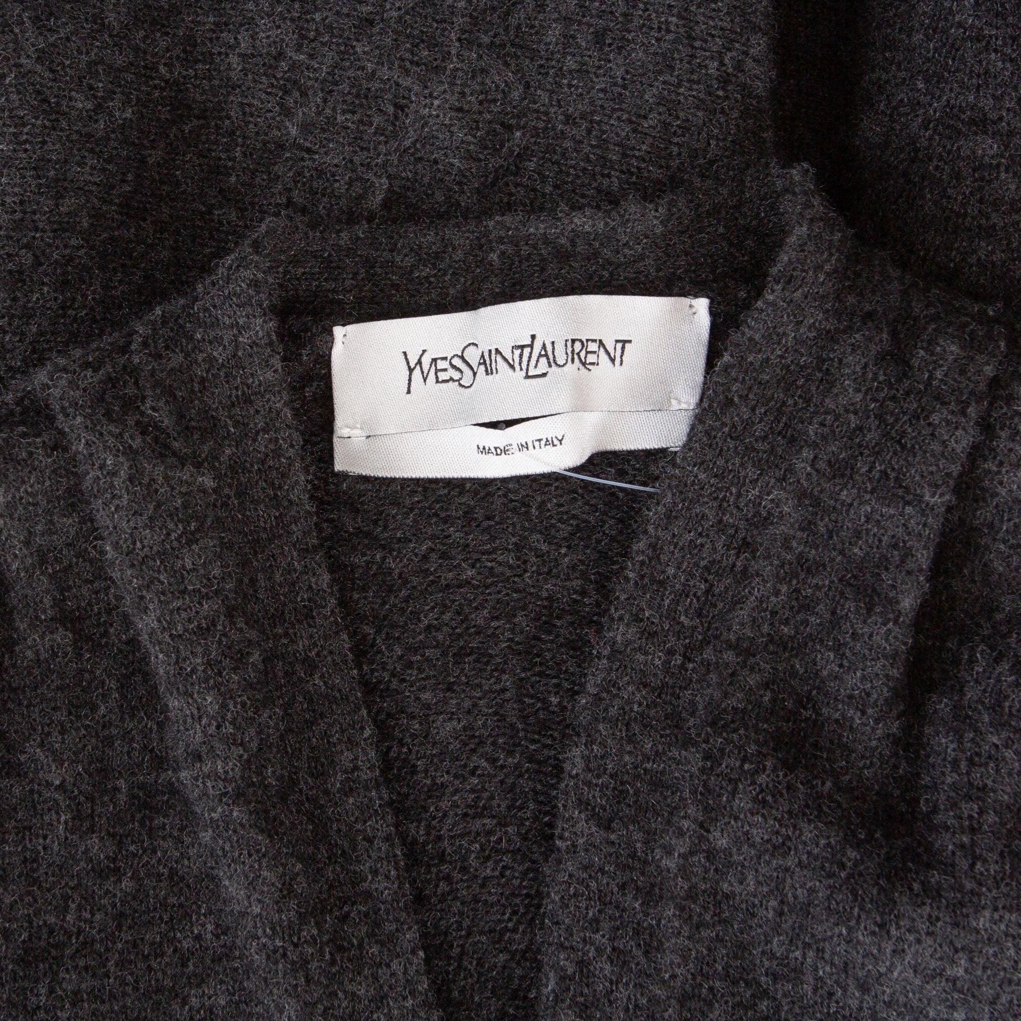 Yves Saint Laurent Gray Cashmere Knit V-Neck Dress For Sale 2