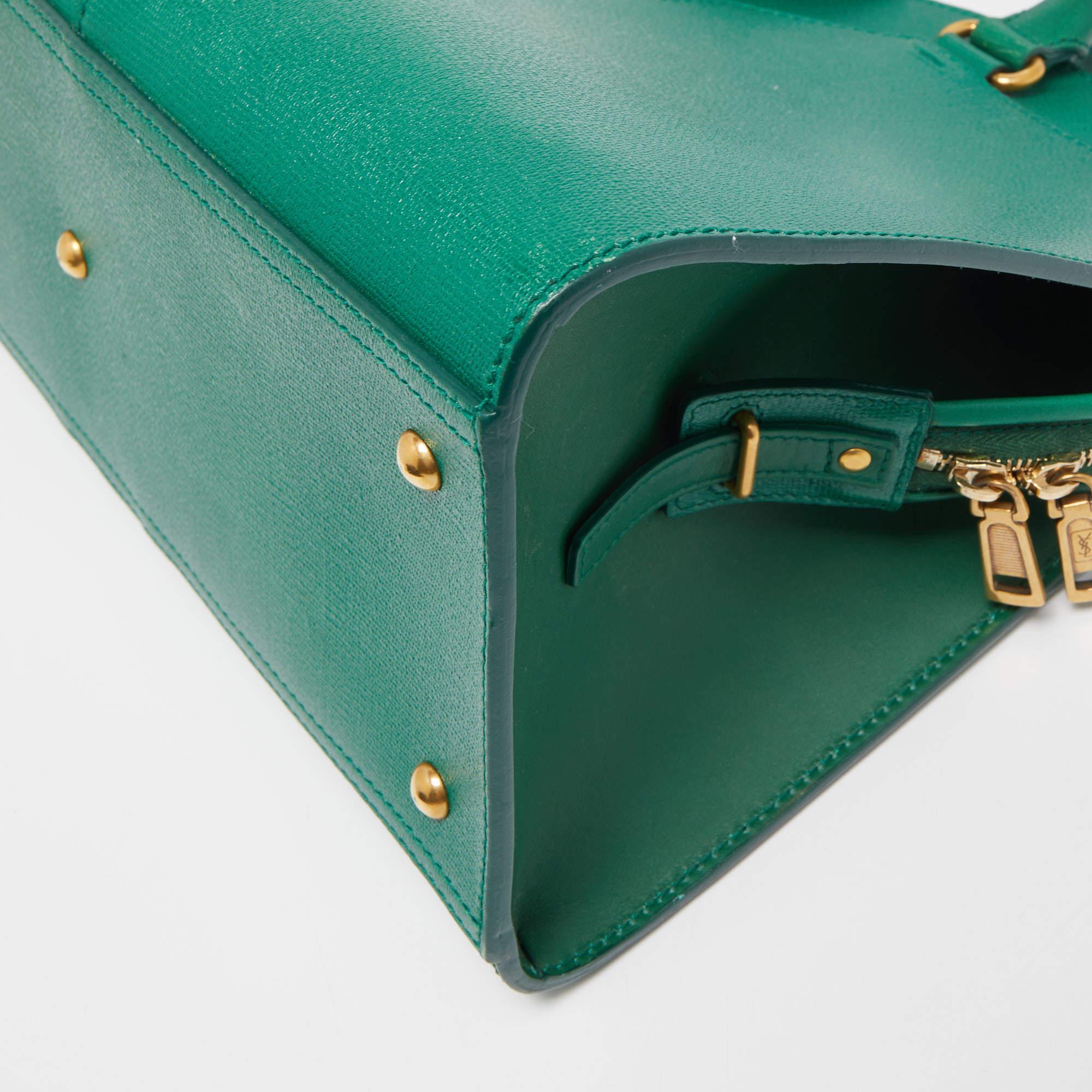 Yves Saint Laurent Green Leather Medium Cabas Chyc Tote 10