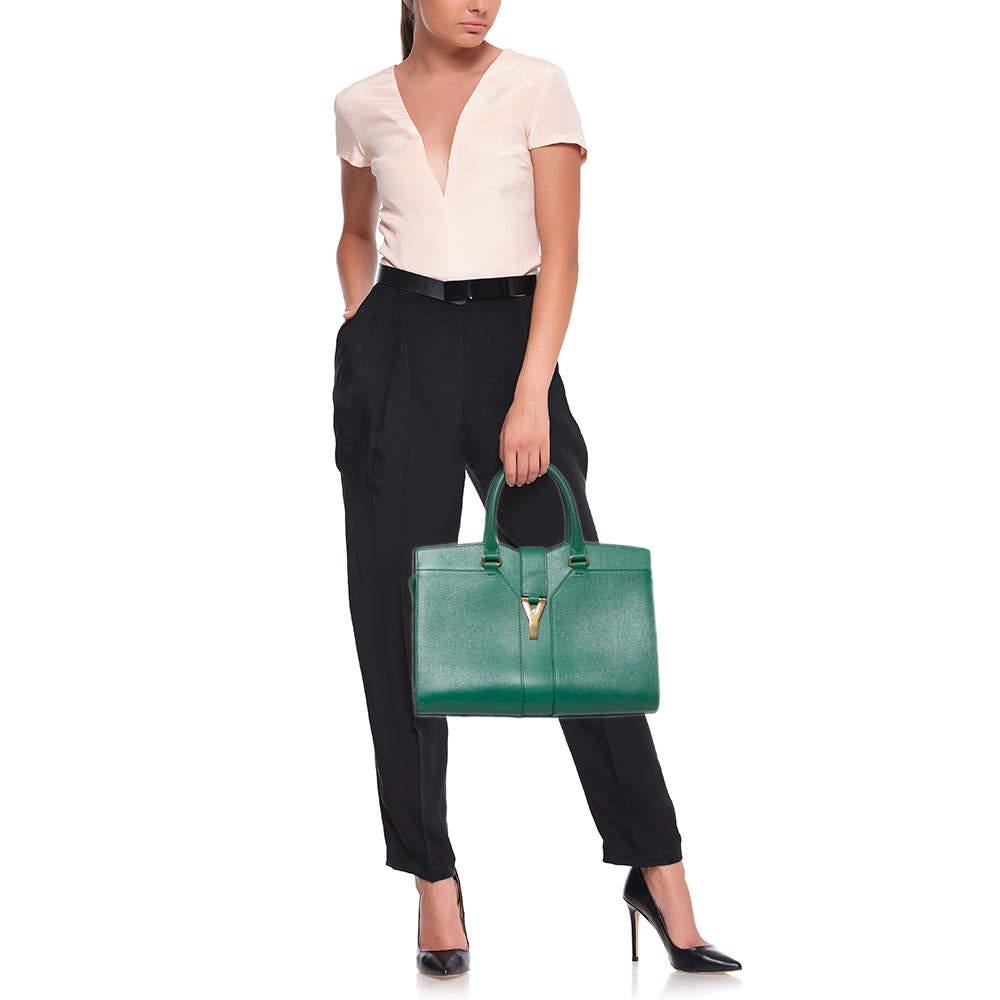 Yves Saint Laurent Green Leather Medium Cabas Chyc Tote In Excellent Condition In Dubai, Al Qouz 2