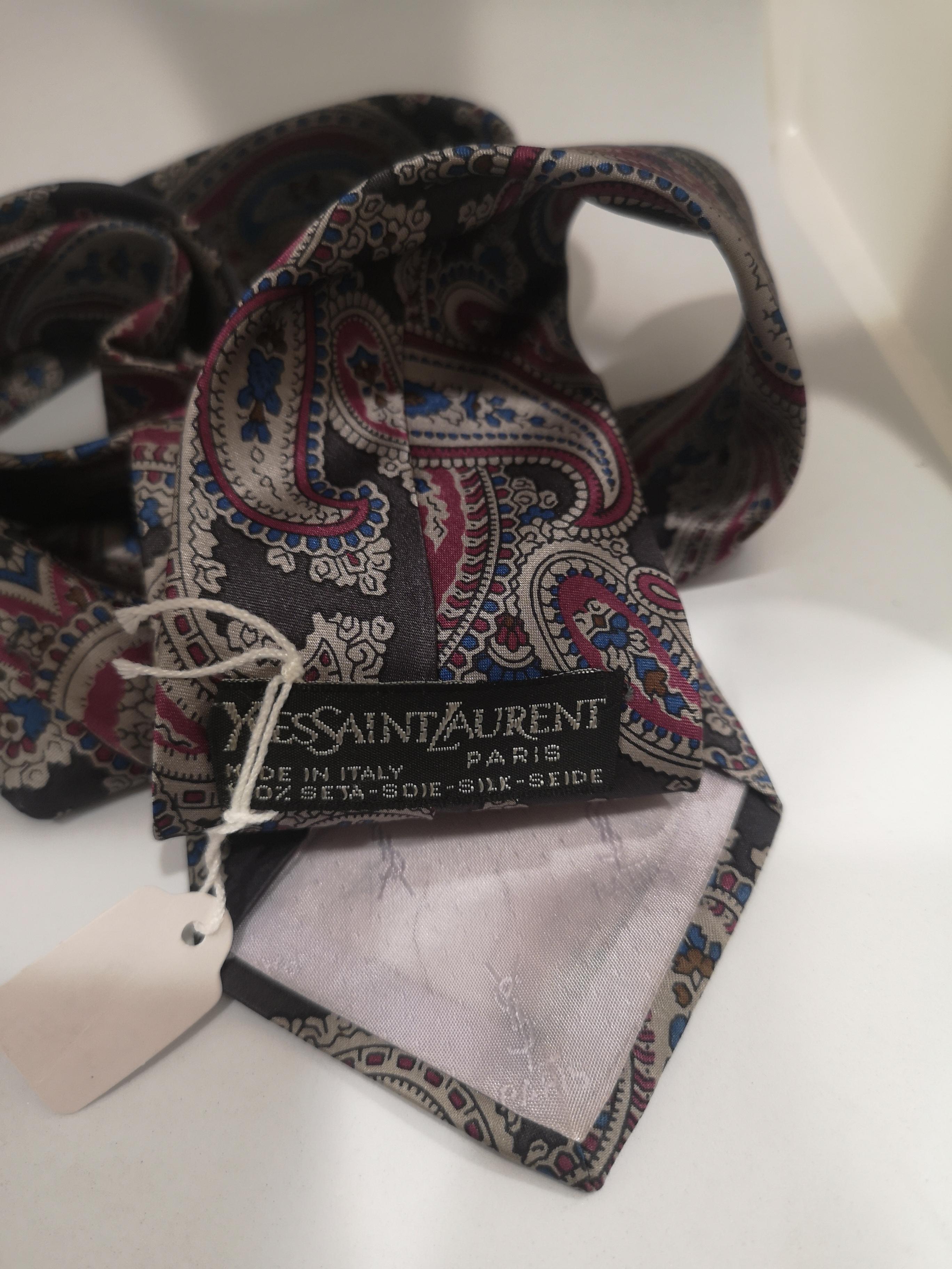 Women's or Men's Yves Saint Laurent grey multicoloured silk tie For Sale
