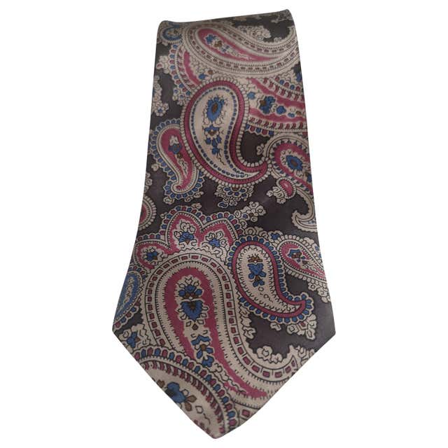 Chanel Green Silk Tie For Sale at 1stDibs