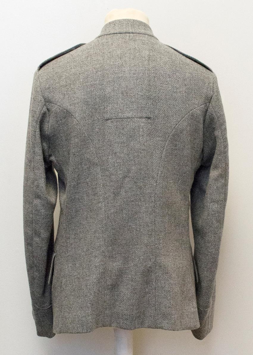 Yves Saint Laurent Grey Solid Coat IT 50 In Excellent Condition In London, GB