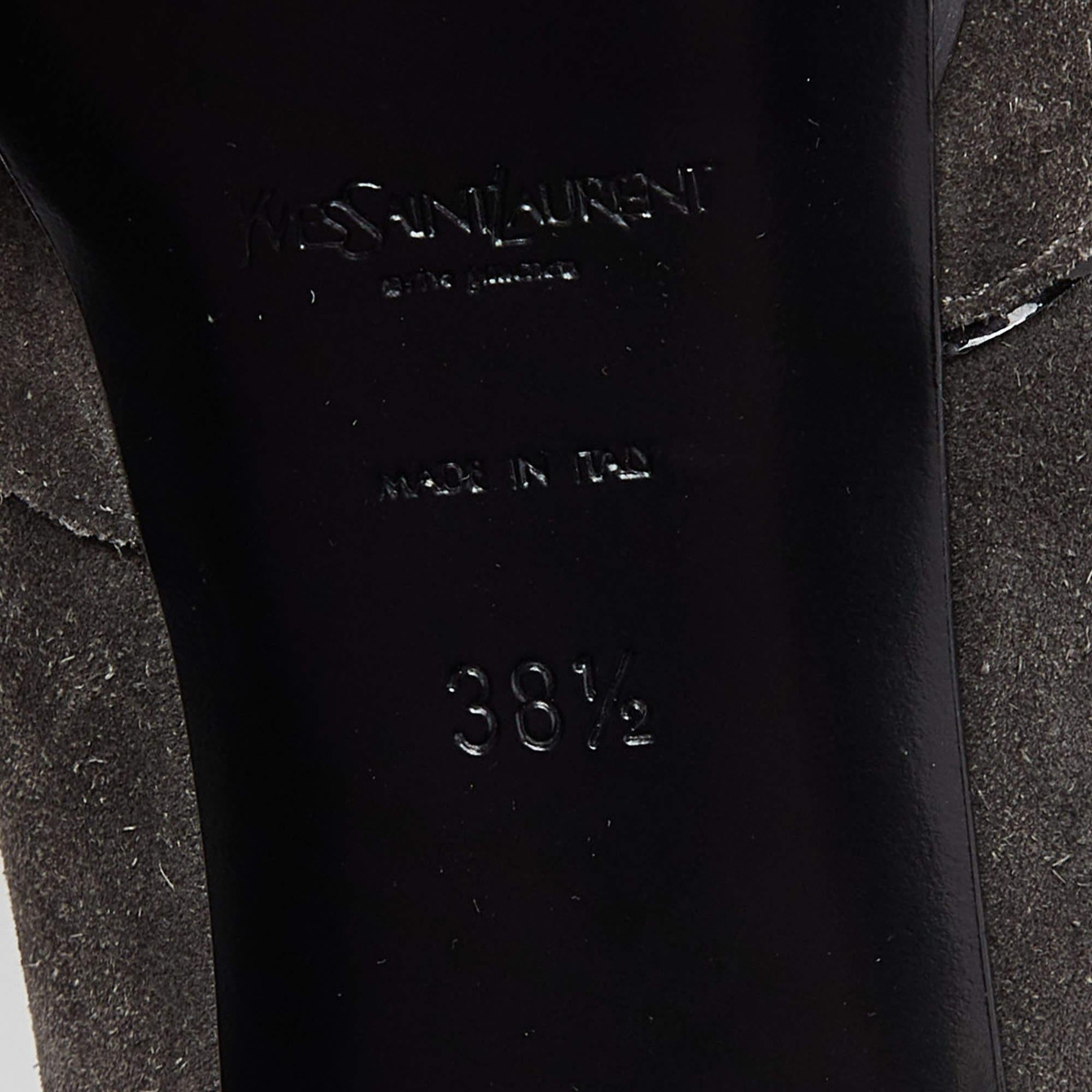 Bottines Janis Yves Saint Laurent en daim et cuir gris taille 38,5 en vente 3