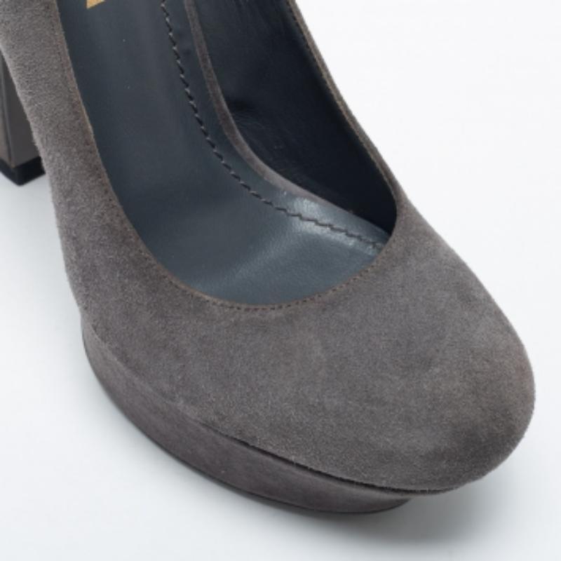 De las mujeres Yves Saint Laurent Bombas de plataforma Palais de ante gris Talla 35 en venta