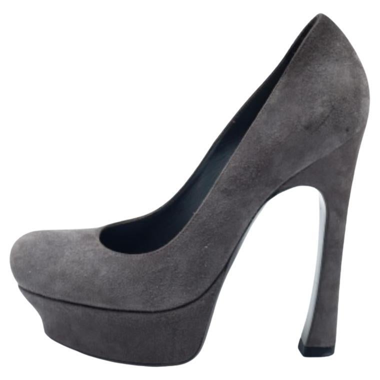 Escarpins Palais Yves Saint Laurent en daim gris, taille 35