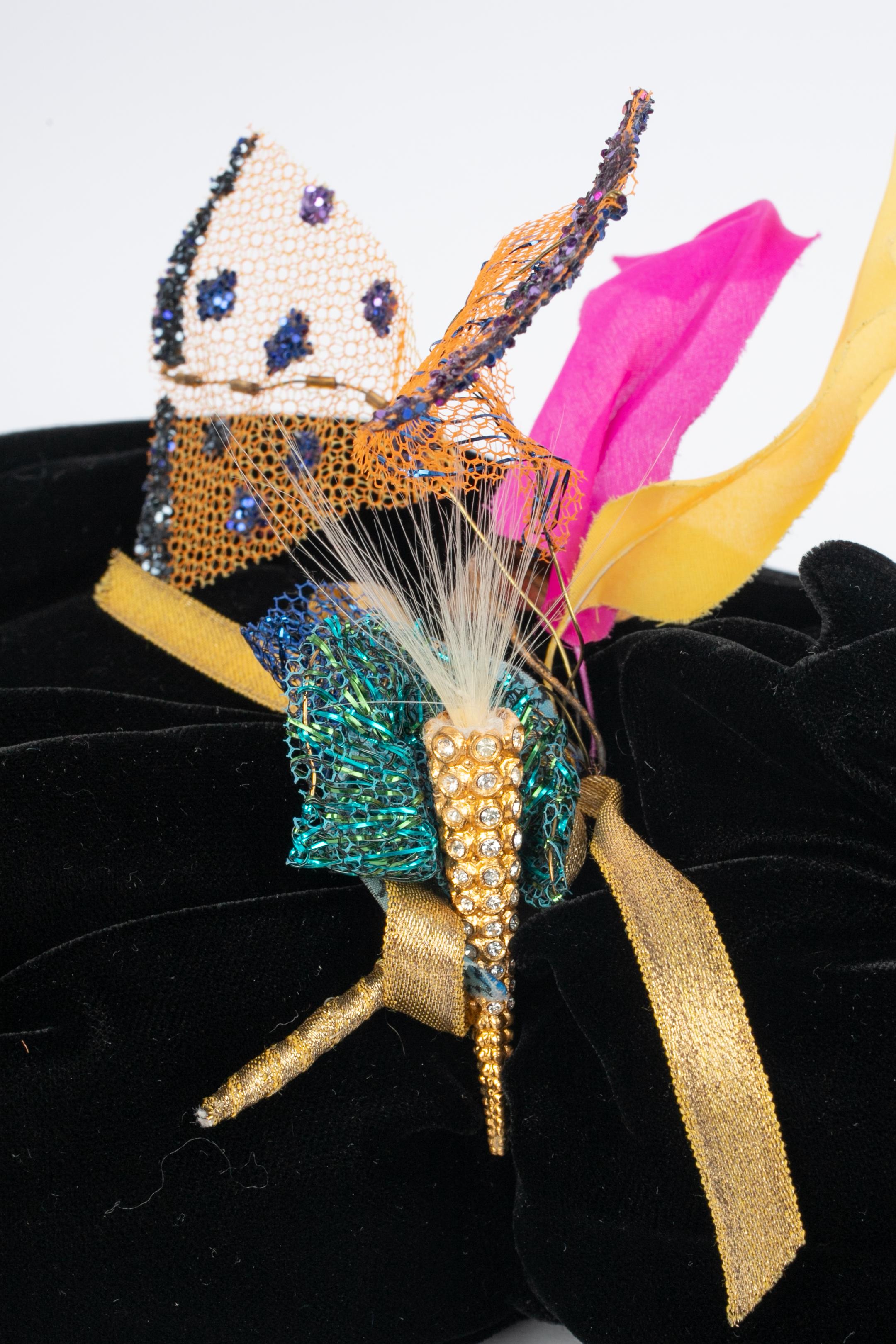 Yves Saint Laurent hat in vendita 2