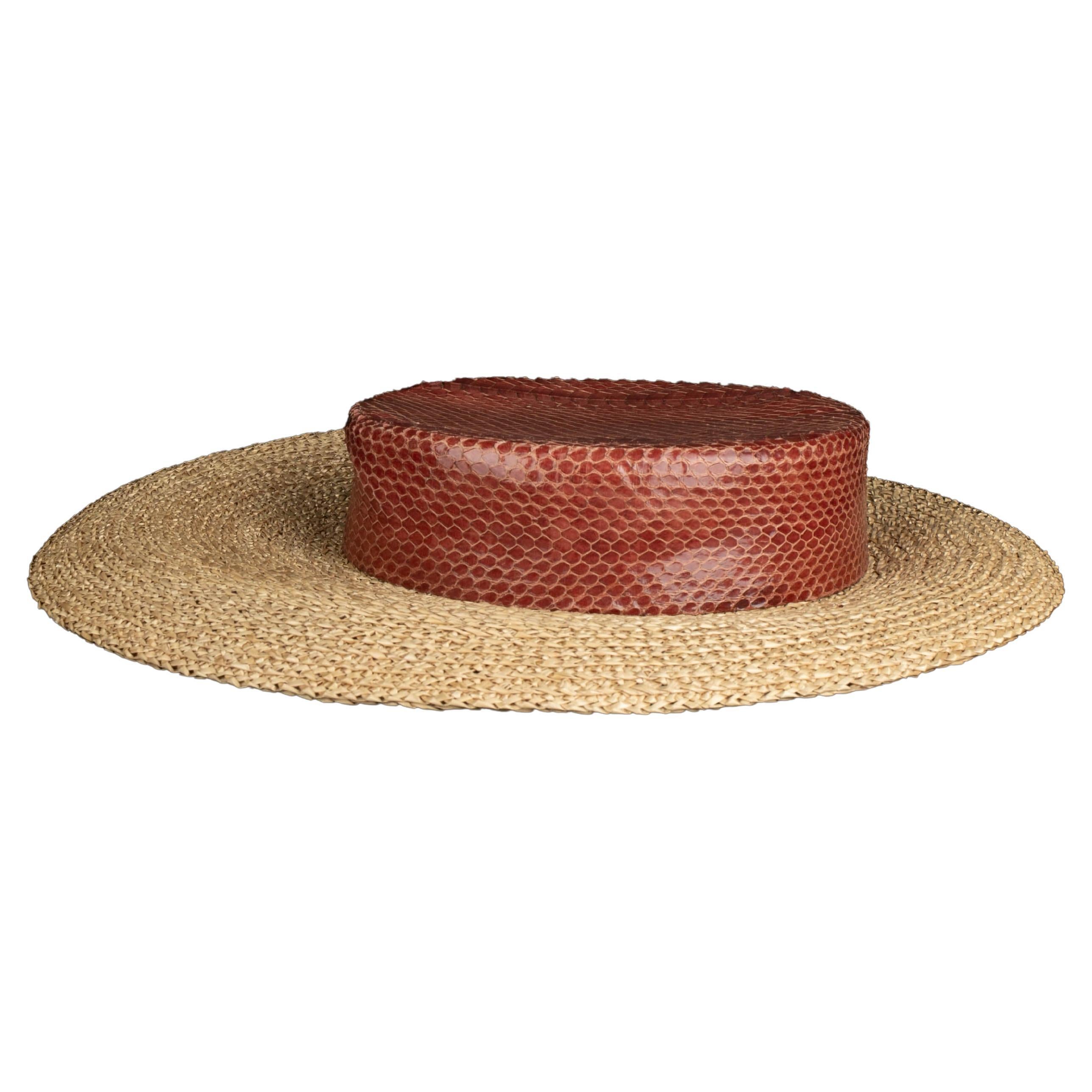 Cappello Yves Saint Laurent Haute Couture primavera 1983 in vendita