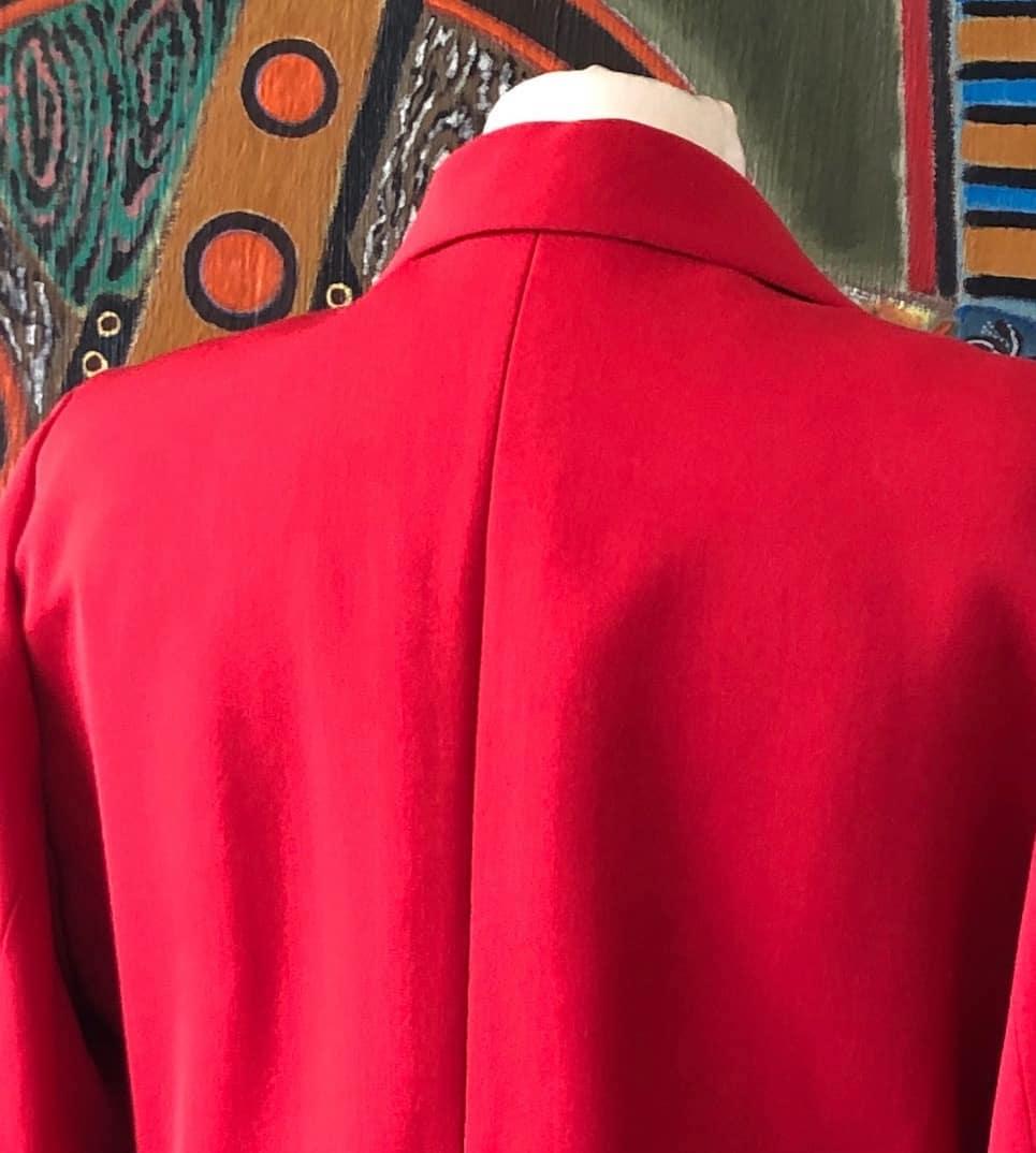 YVES SAINT-LAURENT Haute Couture 64534 Rote einreihige Jacke Anzug Vintage im Zustand „Hervorragend“ im Angebot in London, GB