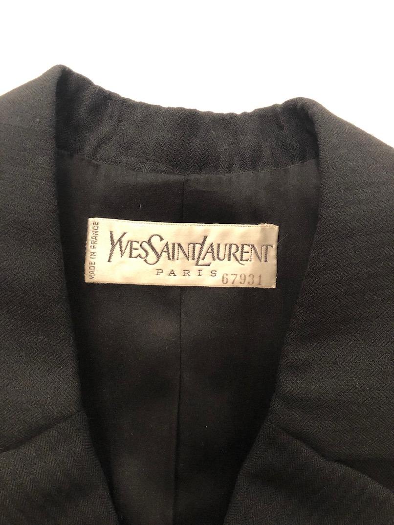 YVES SAINT-LAURENT Haute Couture 67931 Black Single Breasted Pin Stripe Suit 3Pc In Excellent Condition For Sale In London, GB