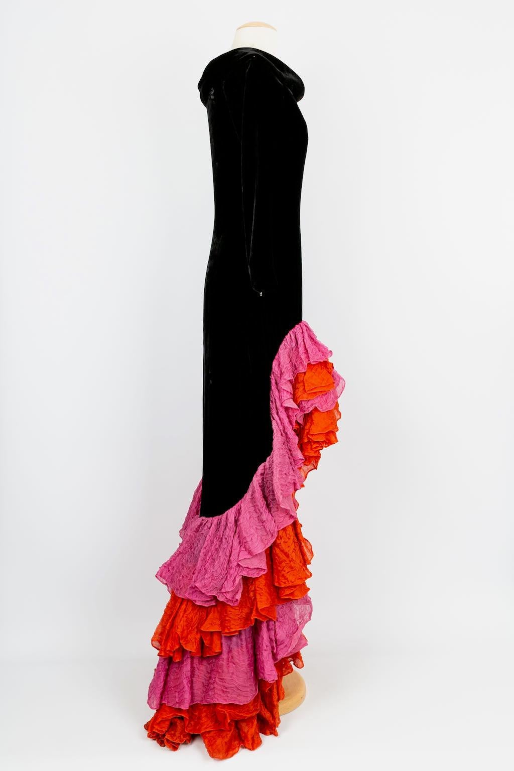 Yves Saint Laurent Haute Couture Black Silk Velvet Dress, 1986 In Excellent Condition In SAINT-OUEN-SUR-SEINE, FR