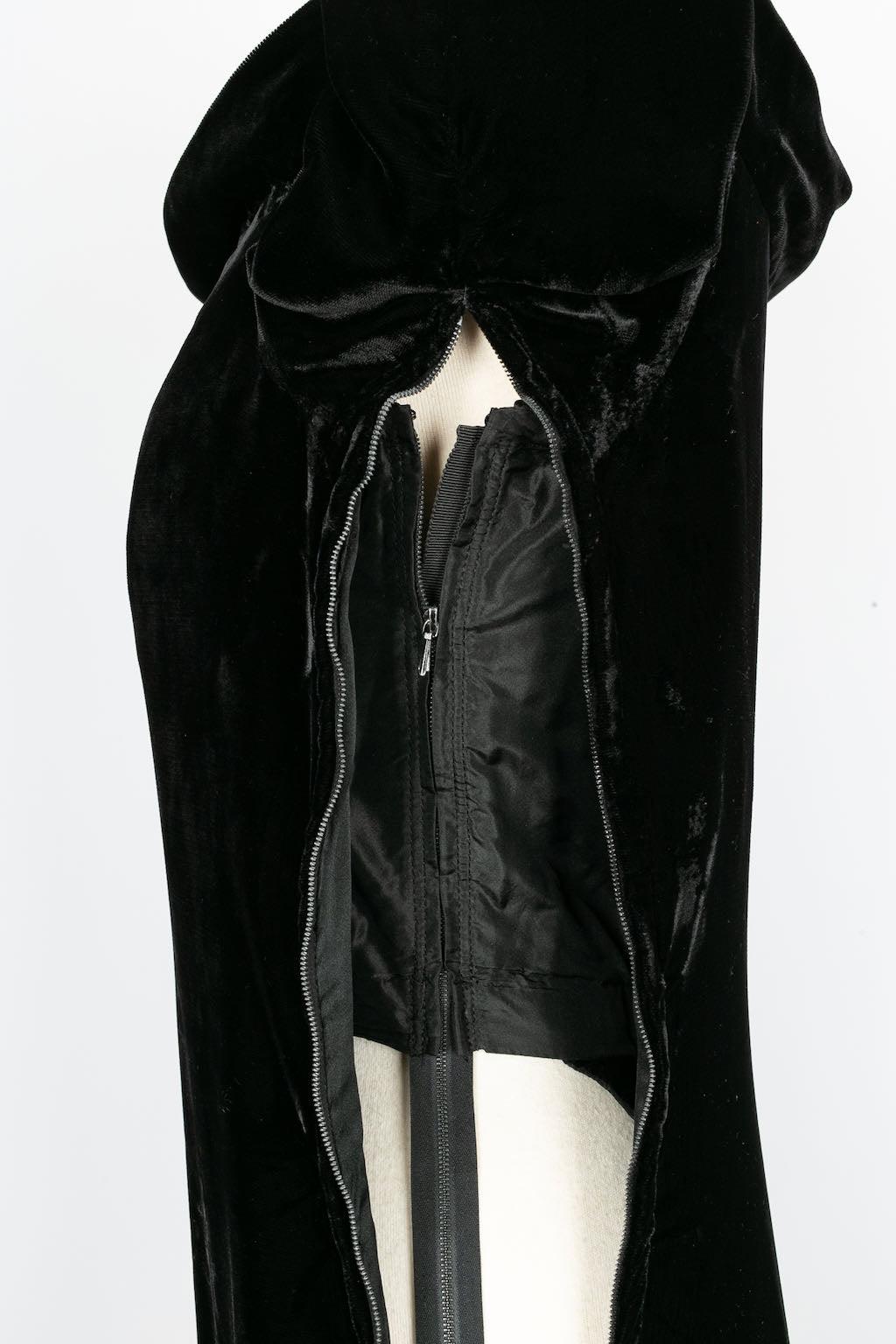 Yves Saint Laurent Haute Couture Schwarzes Seidensamtkleid aus Seide, 1986 im Angebot 1