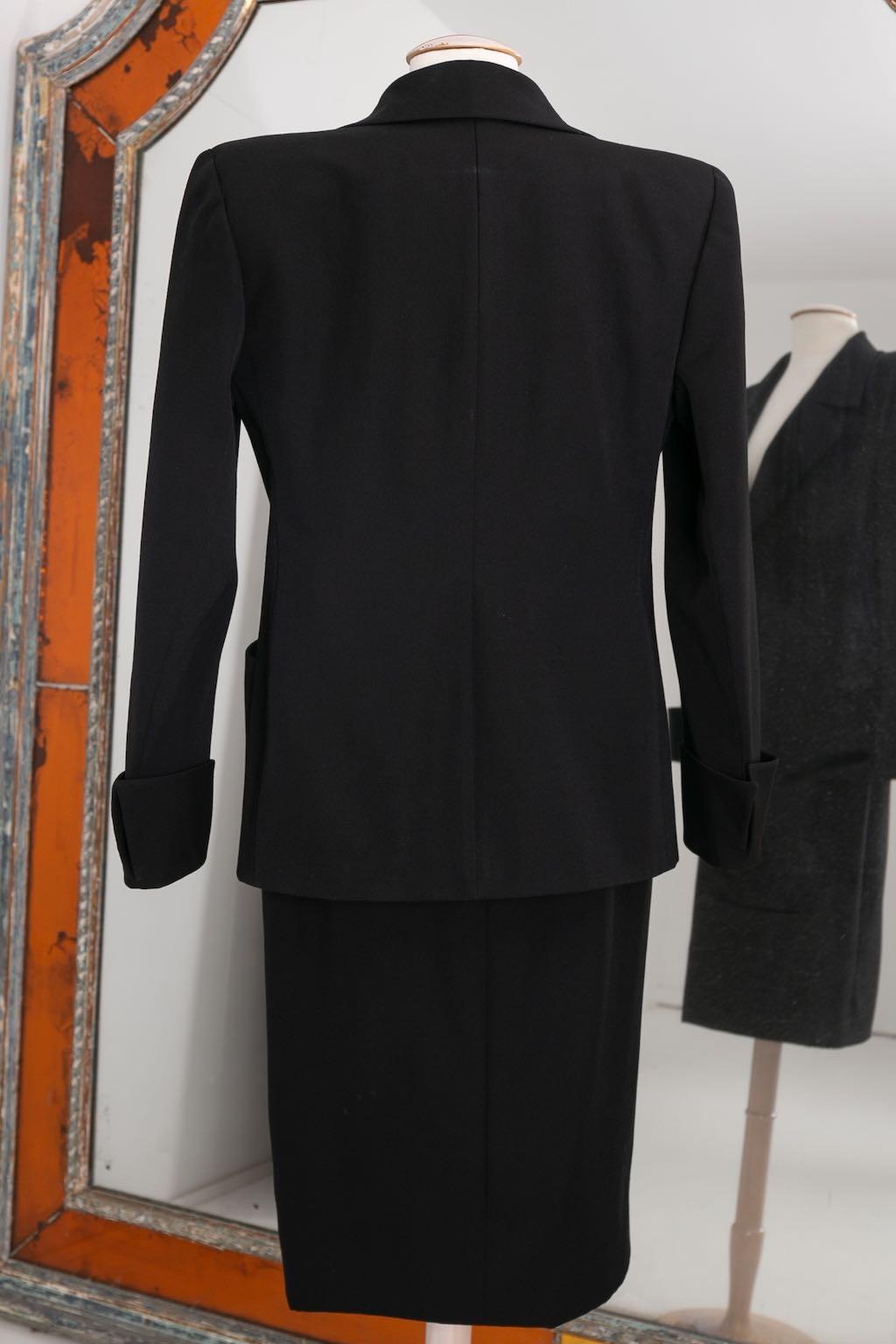 Yves Saint Laurent Haute Couture ensemble jupe et veste noire, circa 1981/1982 en vente 14