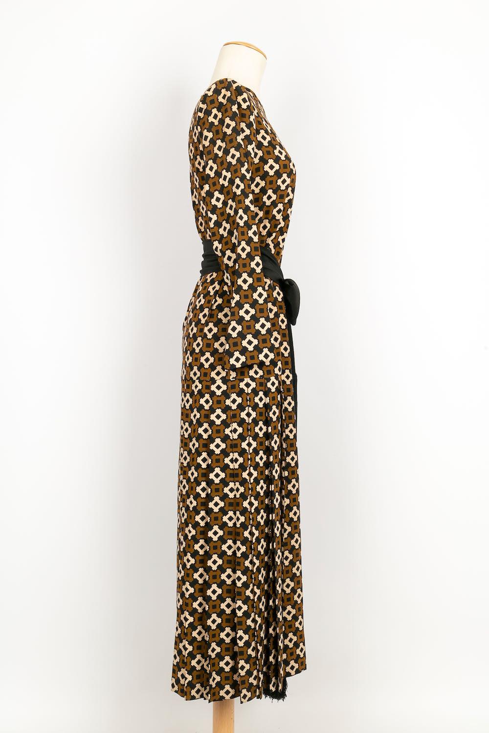 Women's Yves Saint Laurent Haute Couture Dress with Black Silk Belt For Sale