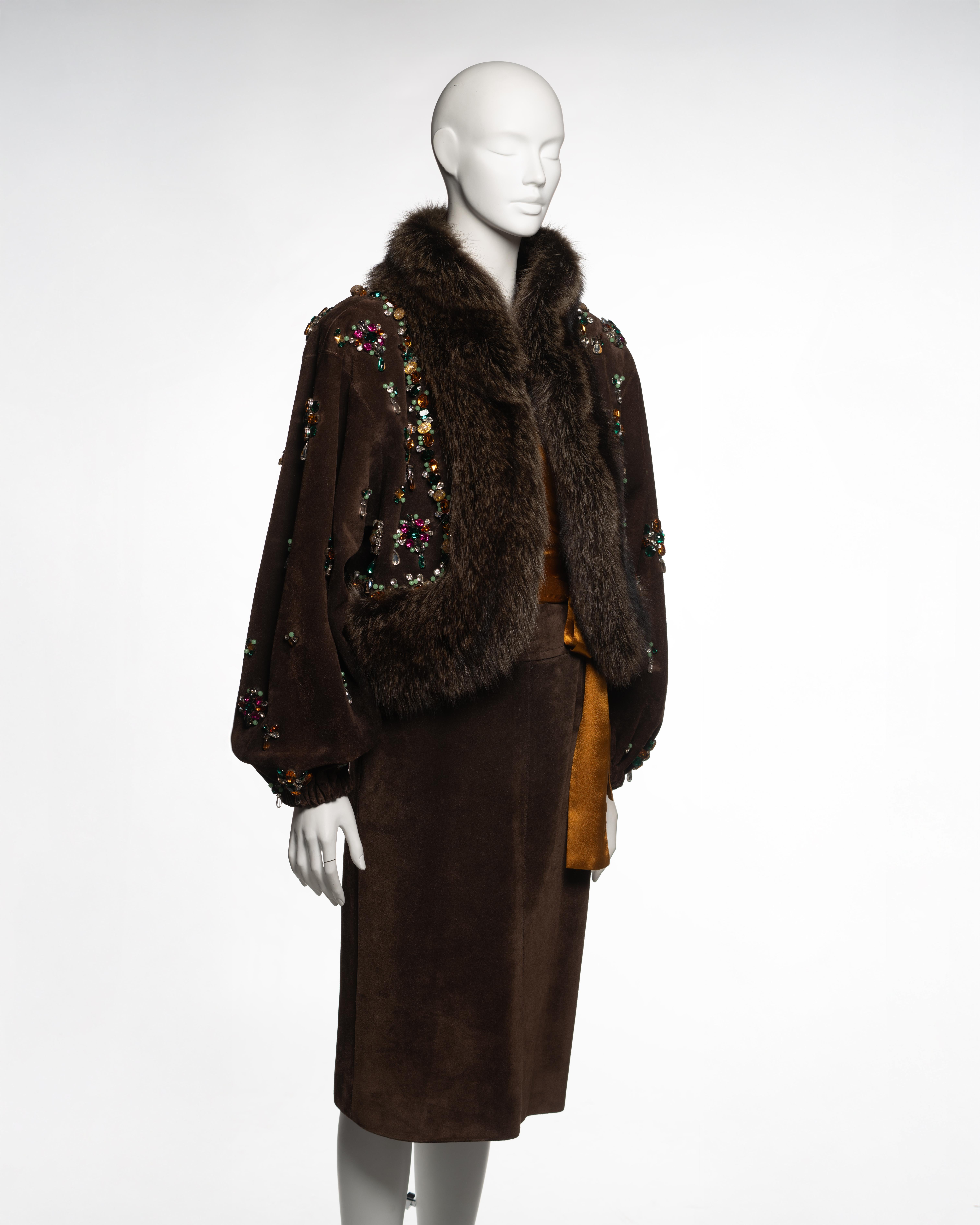 Yves Saint Laurent Haute Couture Ensemble aus Wildleder mit Verzierungen, H/Winter 1984 Damen im Angebot