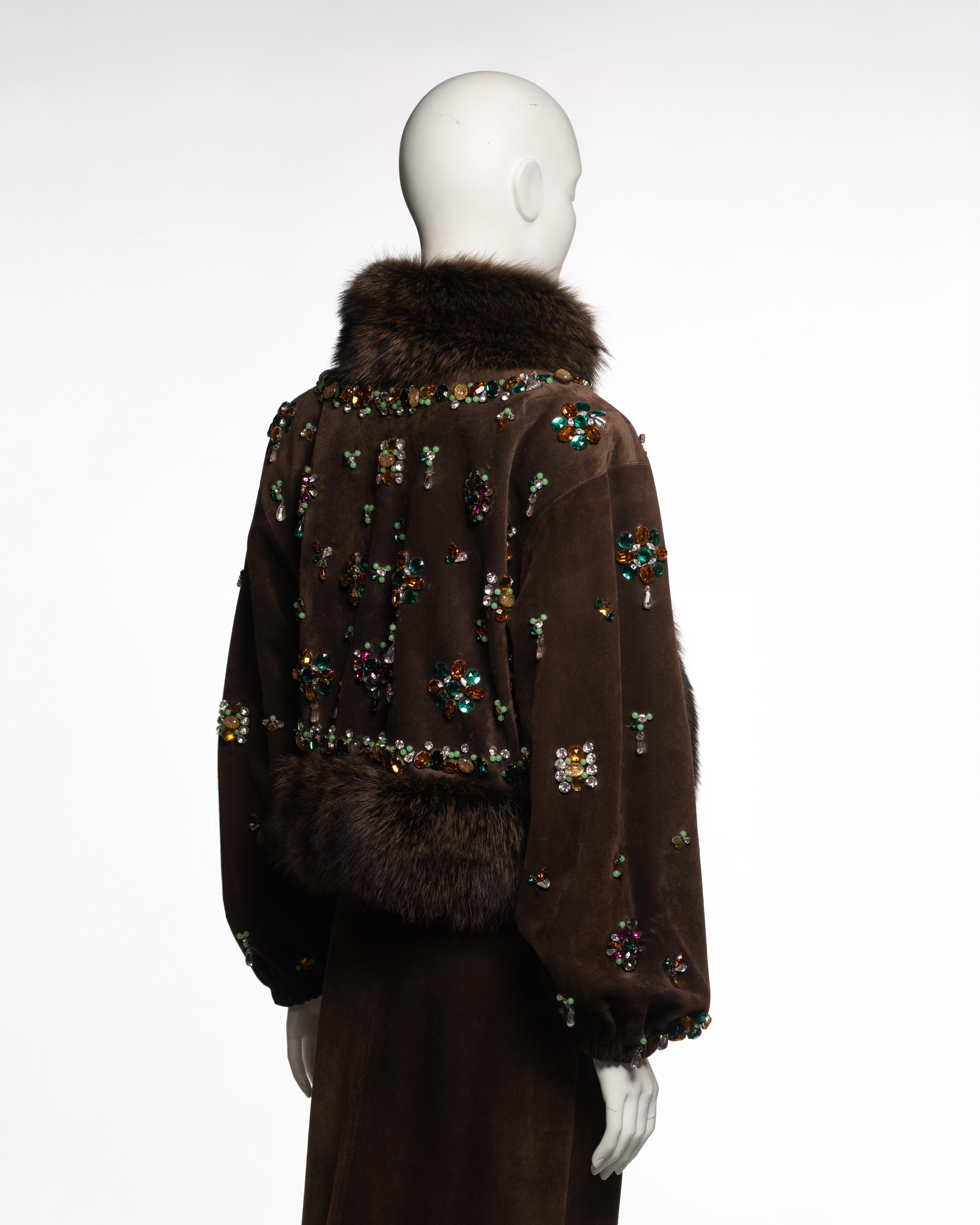 Yves Saint Laurent Haute Couture Ensemble aus Wildleder mit Verzierungen, H/Winter 1984 im Angebot 3