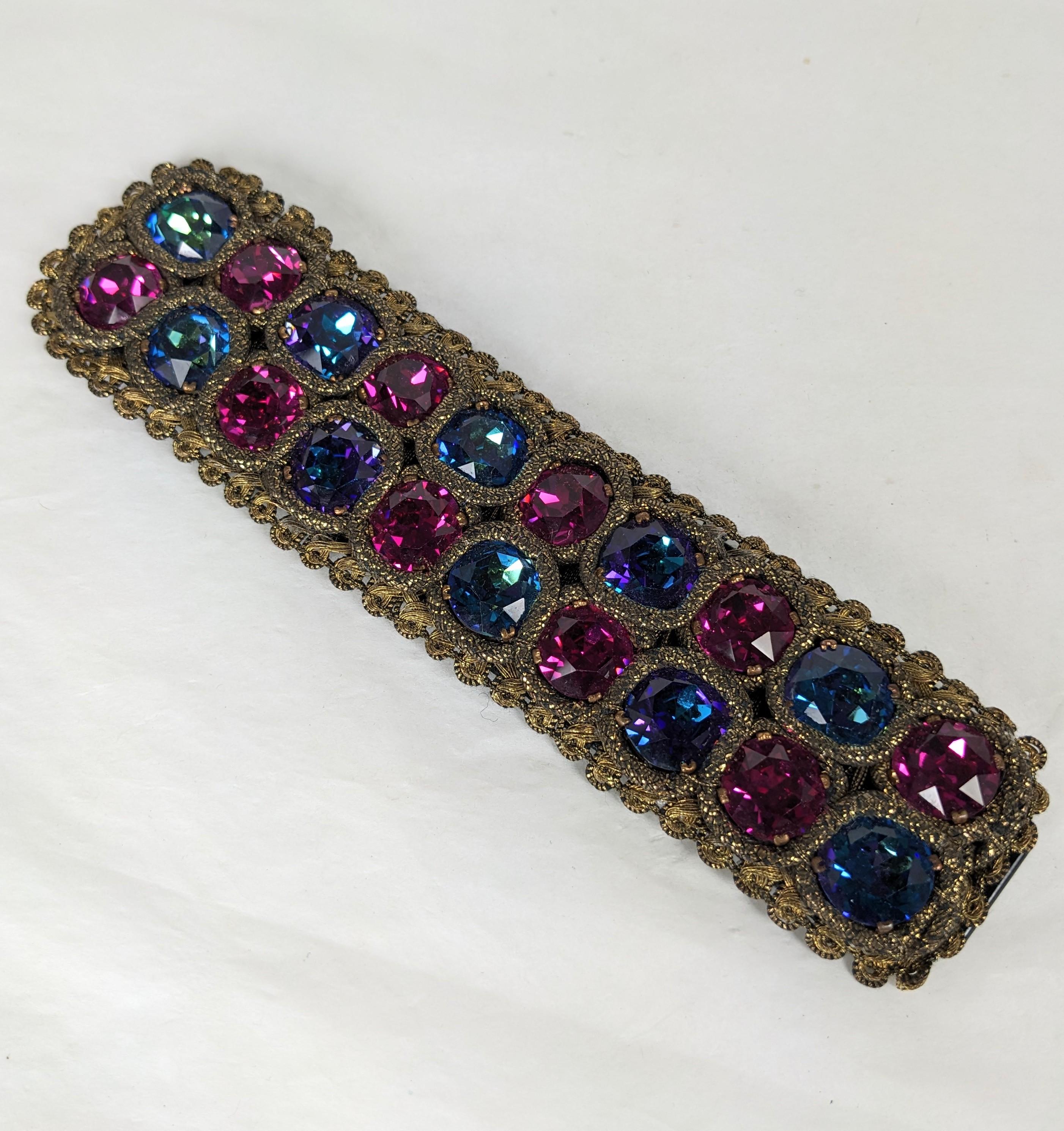 Artigiano Bracciale Yves Saint Laurent Haute Couture in oro e Swarovski in vendita