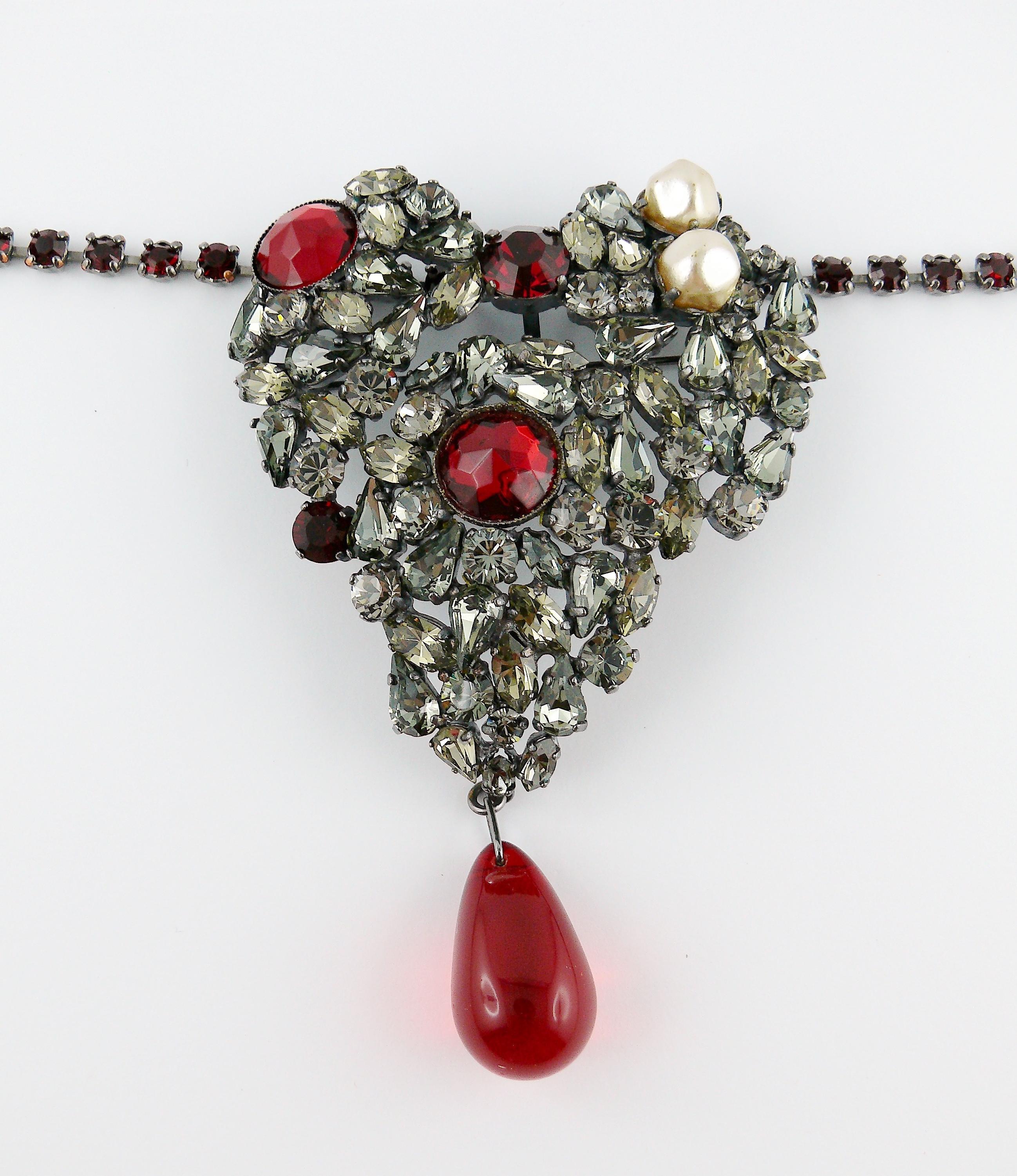 Yves Saint Laurent Haute Couture Iconic Bejeweled Heart Brooch Necklace In Good Condition In Nice, FR