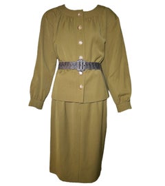 Yves Saint Laurent Haute Couture Ensemble in Khaki mit Eidechsengürtel, 1980er Jahre