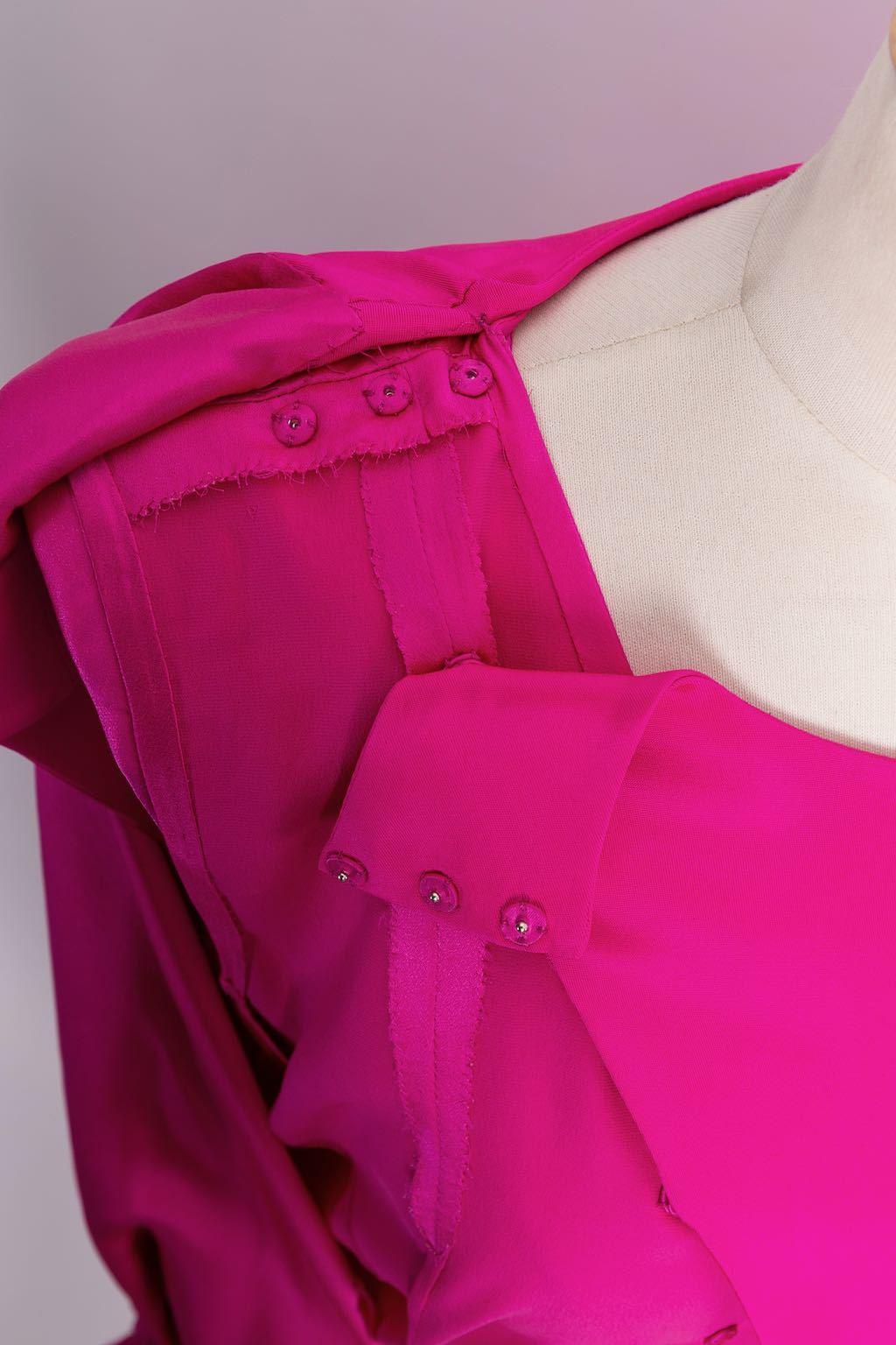 Set top in seta e gonna in crepe di lana di Yves Saint Laurent Haute Couture in vendita 5