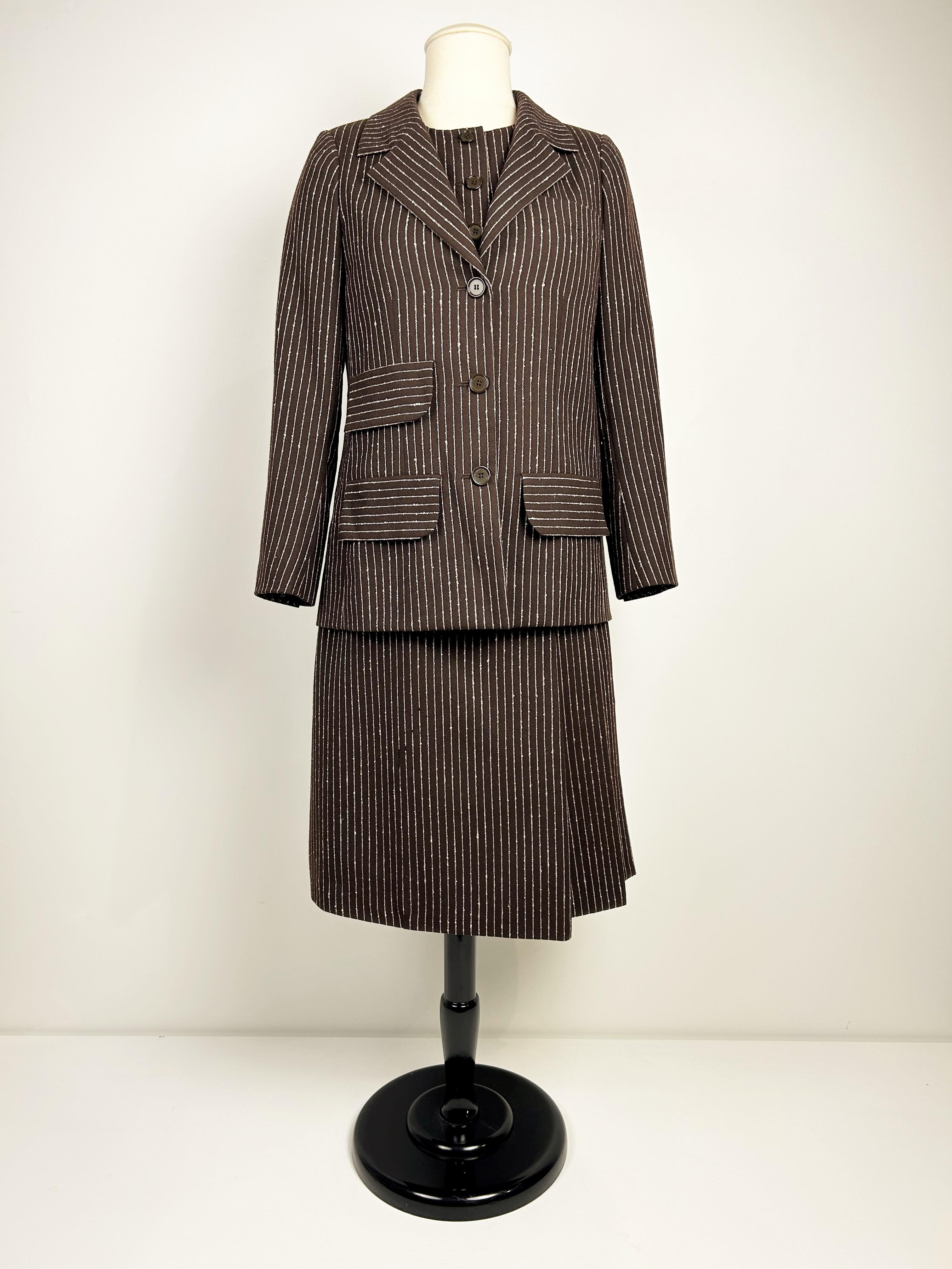 Yves Saint Laurent Haute Couture skirt-suit numbered 14539 Circa 1967/1970 For Sale 8