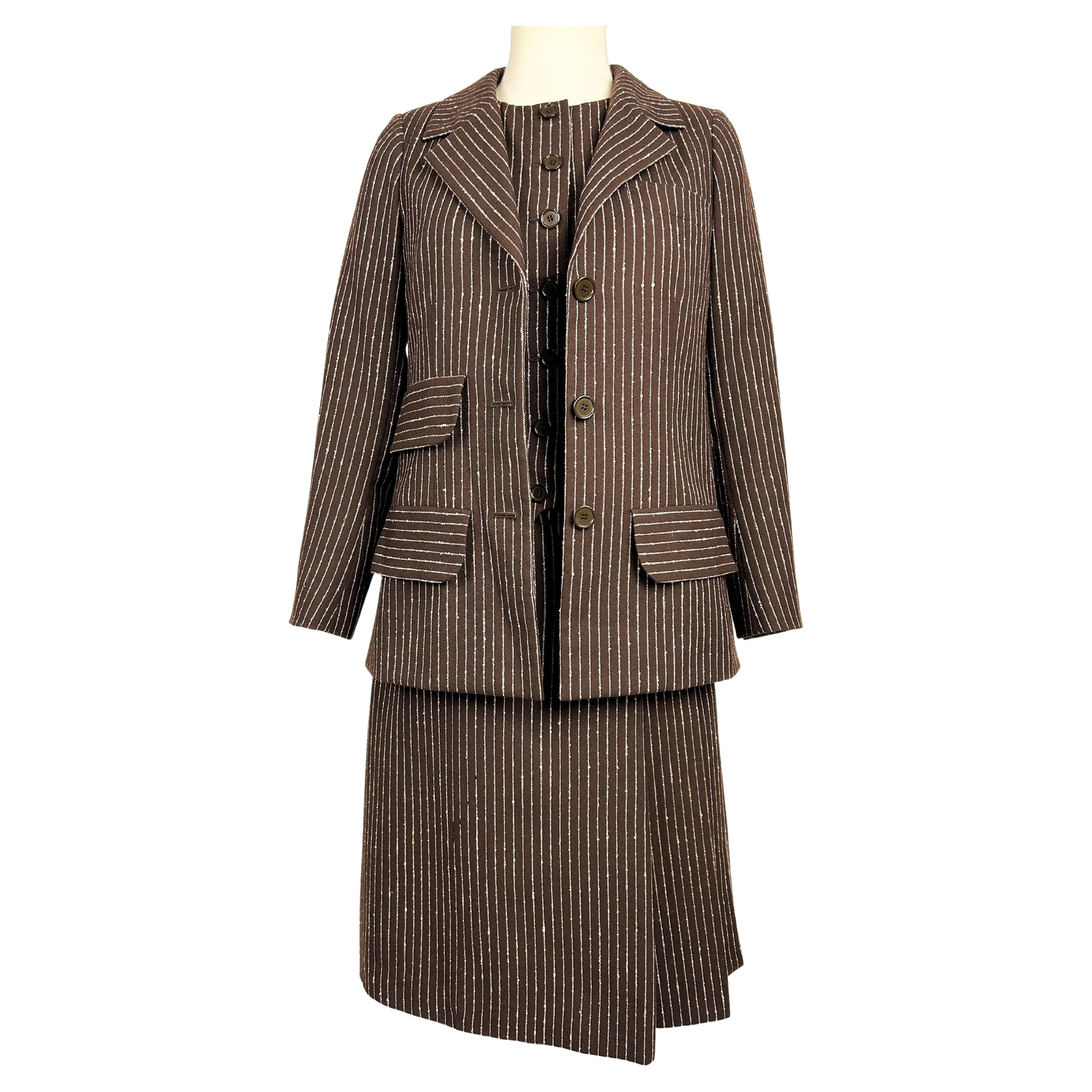 Yves Saint Laurent Haute Couture skirt-suit numbered 14539 Circa 1967/1970 For Sale