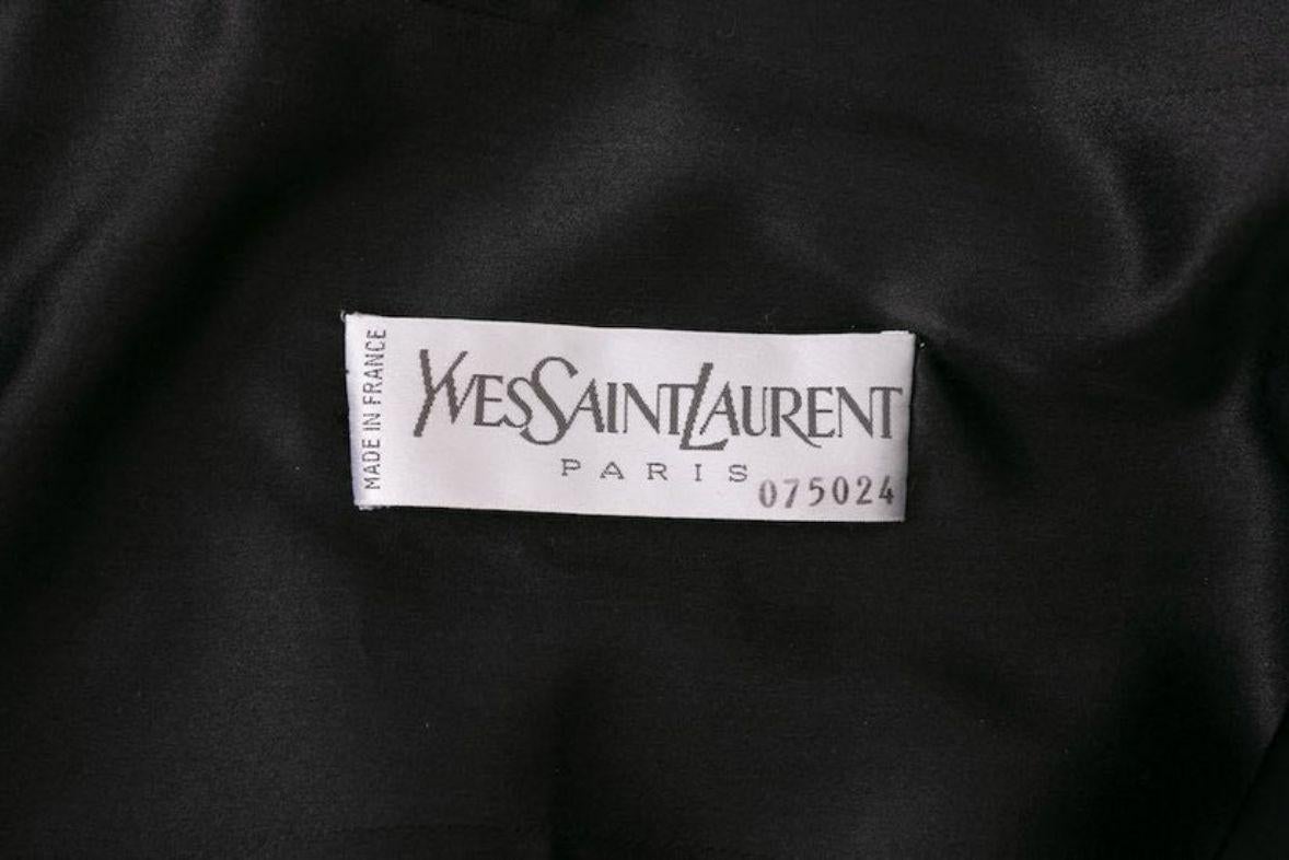 Yves Saint Laurent Haute Couture Top and Skirt Set in Velvet and Lace For Sale 2