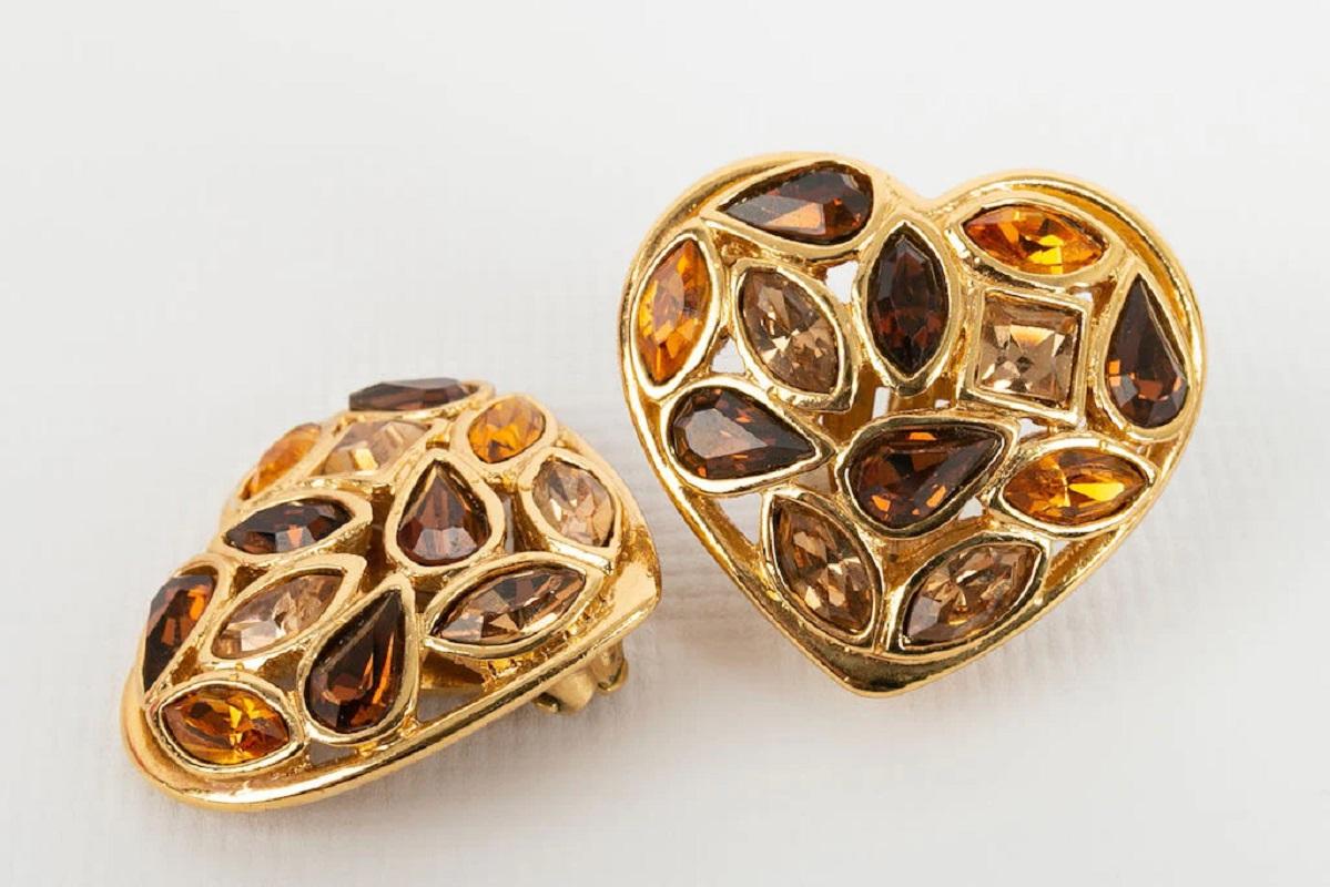 Yves Saint Laurent Heart Gold-Plated Clip Earrings In Excellent Condition For Sale In SAINT-OUEN-SUR-SEINE, FR
