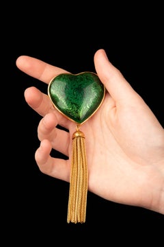 Yves Saint Laurent 'heart' pendant brooch by Robert Goossens Winter 1992-1993