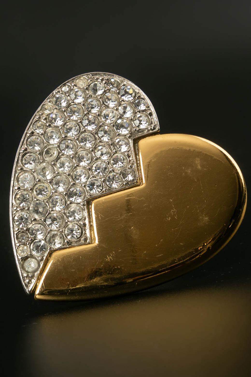 Yves Saint Laurent Heart Shaped Brooch/Pendant in Gold and Silver Metal Paved In Excellent Condition For Sale In SAINT-OUEN-SUR-SEINE, FR