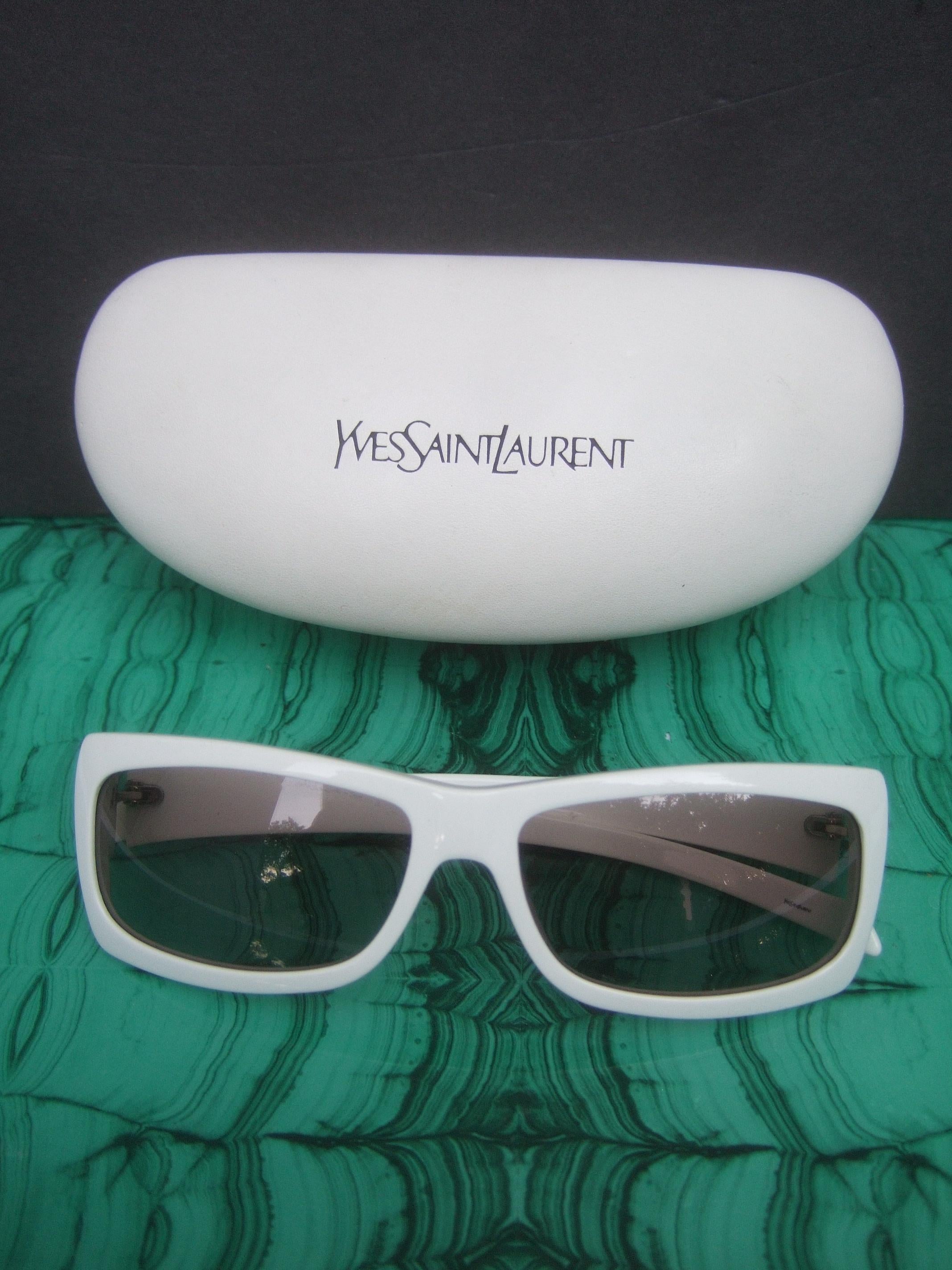 Yves Saint Laurent Italian White Plastic Frame Sunglasses in YSL Case c 1990s 4