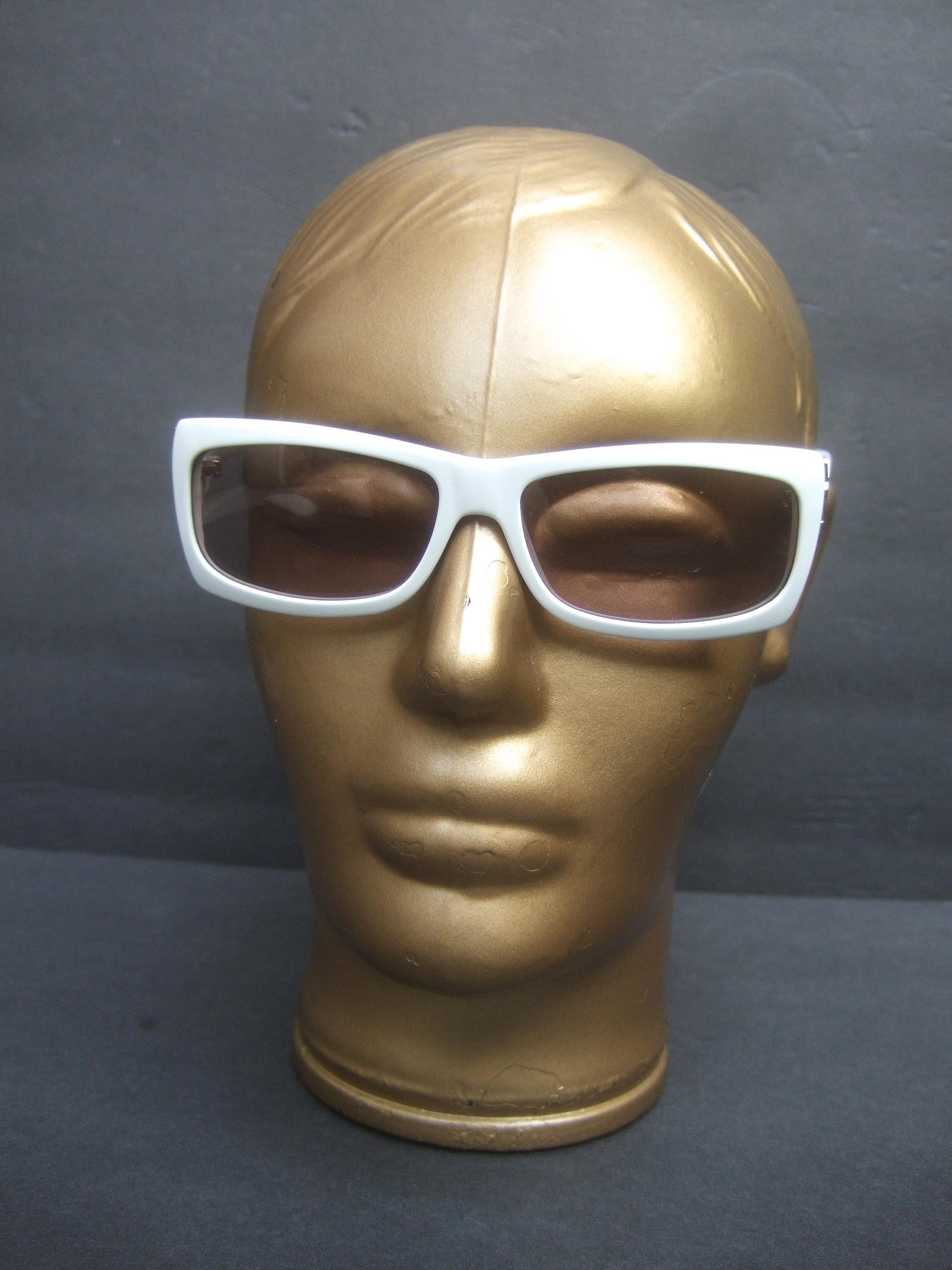 Yves Saint Laurent Italian White Plastic Frame Sunglasses in YSL Case c 1990s 1