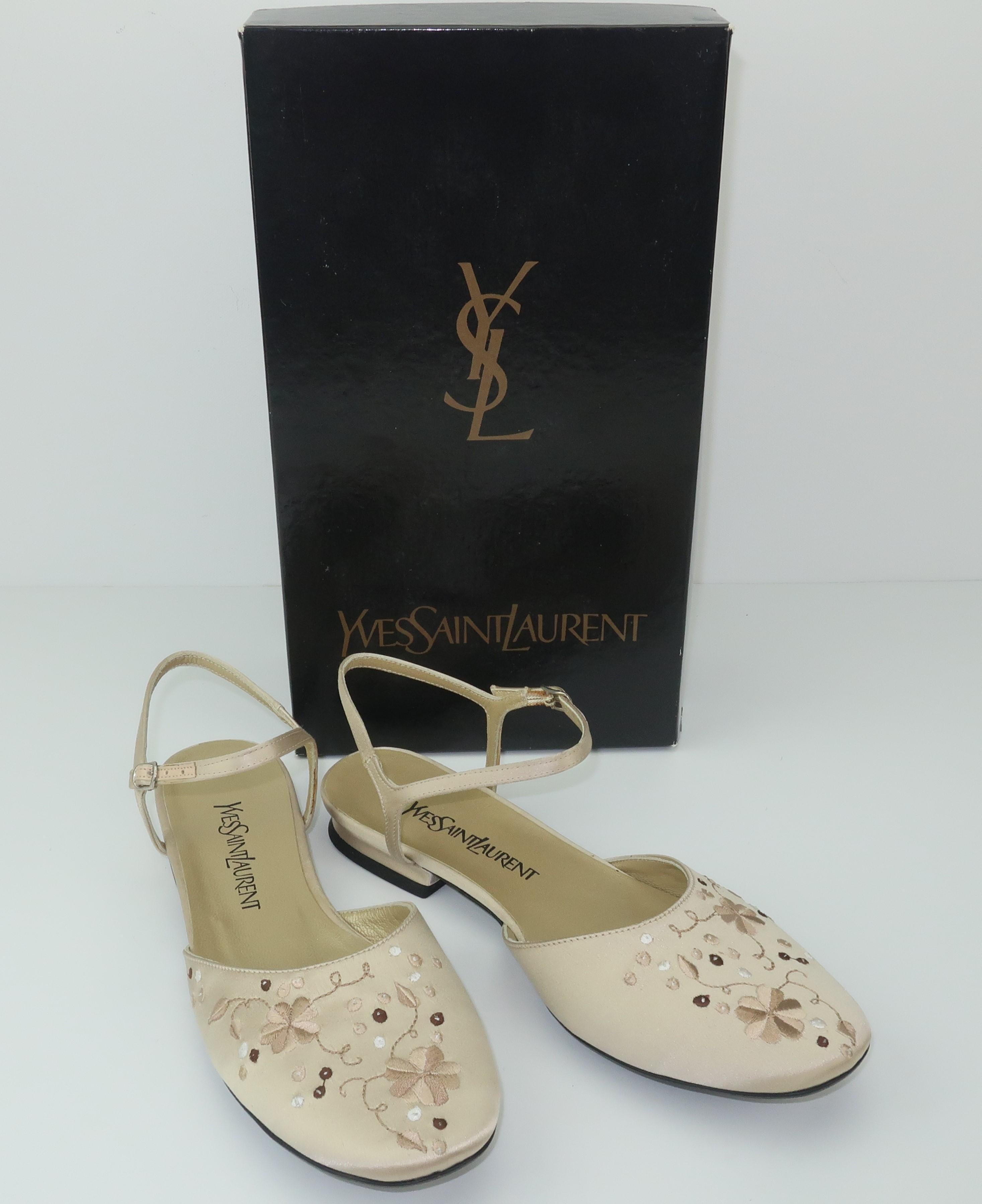 Yves Saint Laurent Ivory Satin Embroidered Shoes Sz 6 4