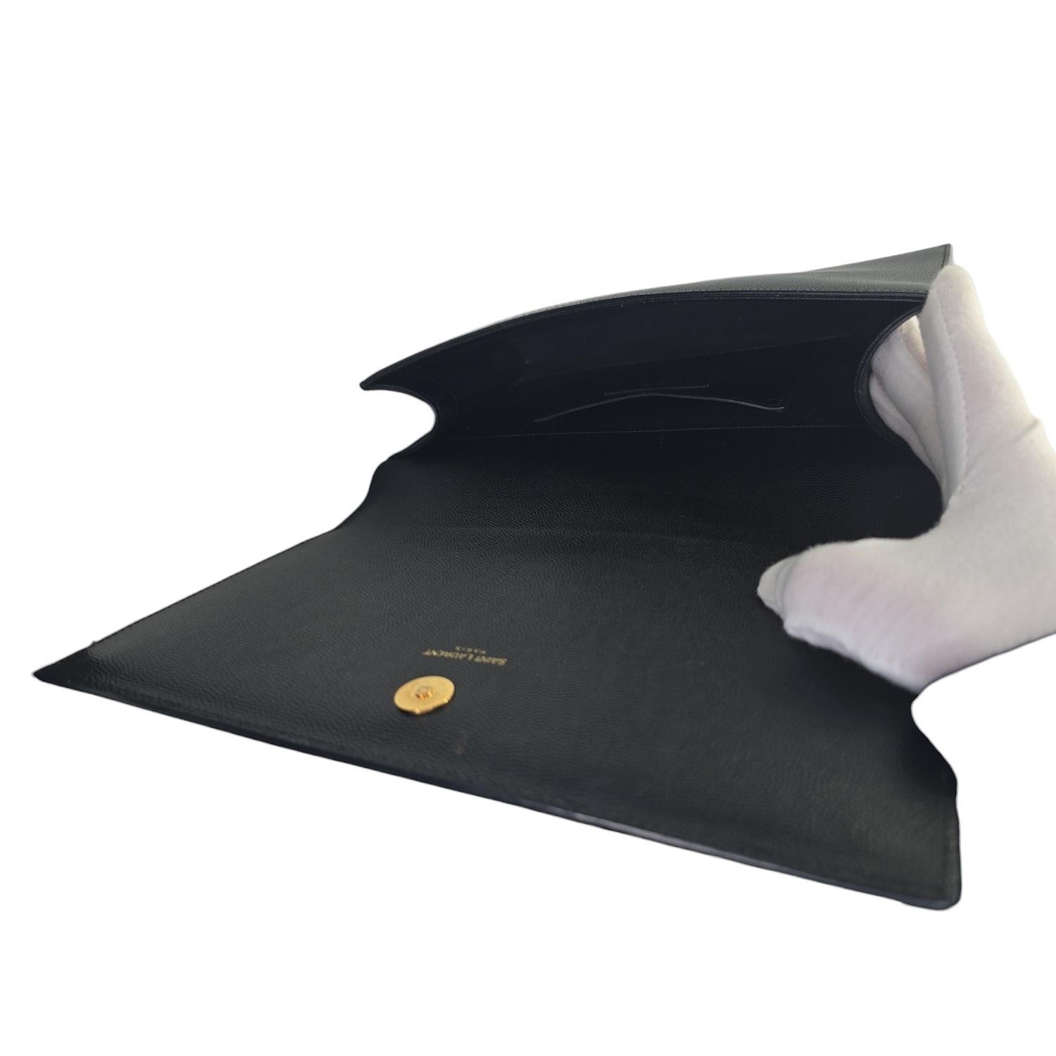 YVES Saint Laurent Kate Grained Leather Clutch For Sale 1
