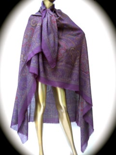 Grande écharpe-châle transparente en laine à motif paisley Yves Saint Laurent, vers les années 1970
