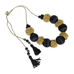 Yves Saint Laurent, collier Passementerie haute couture lavande, A/H 1977