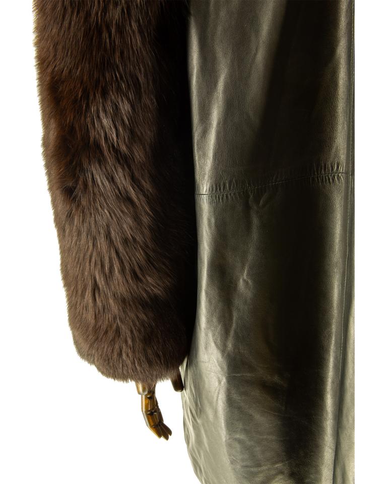 Yves Saint Laurent Leather and Fox Fur Coat 1980s In Good Condition For Sale In London, GB