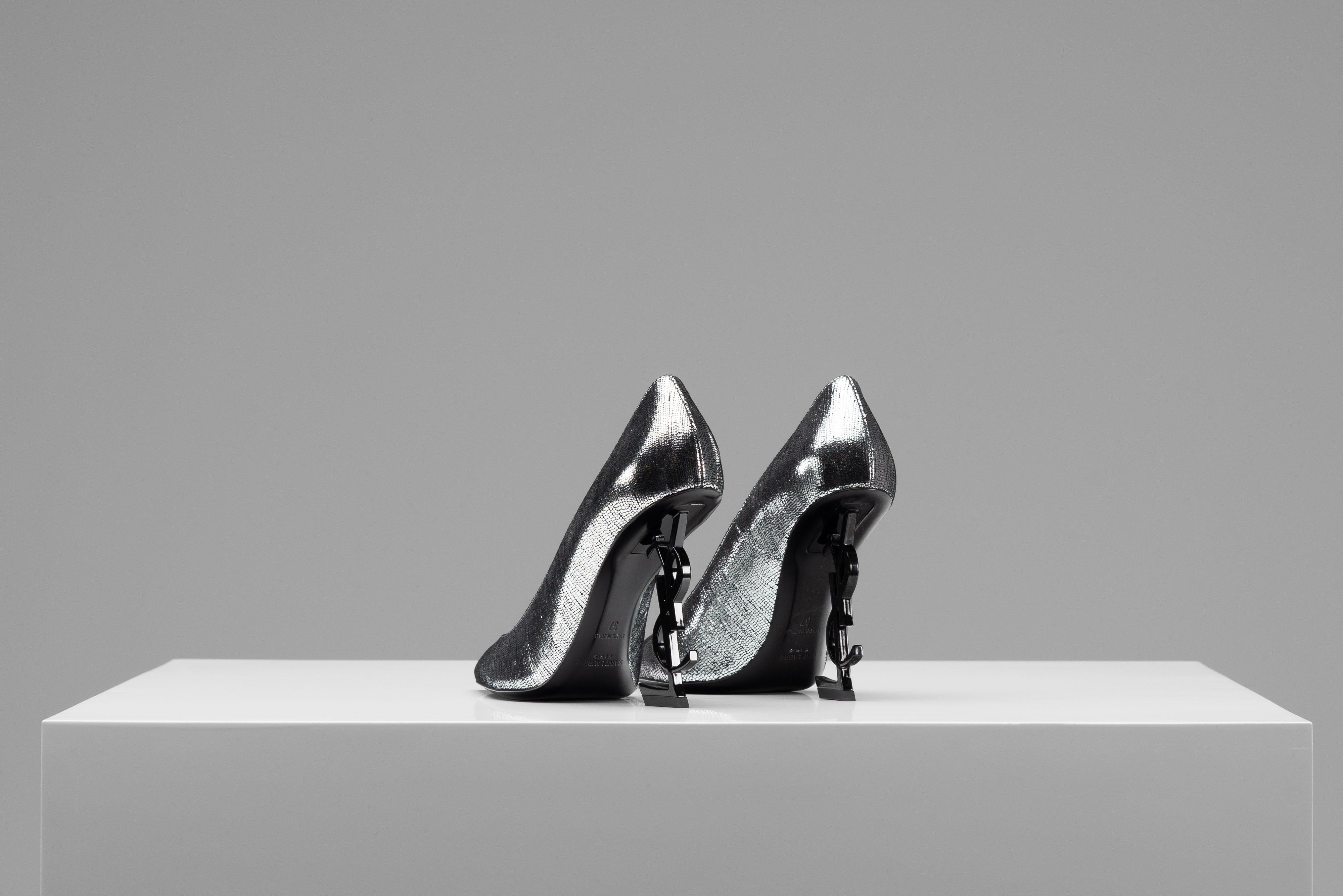 Yves Saint Laurent Leder Logo Opyum Heels Silber Schwarz im Angebot 4