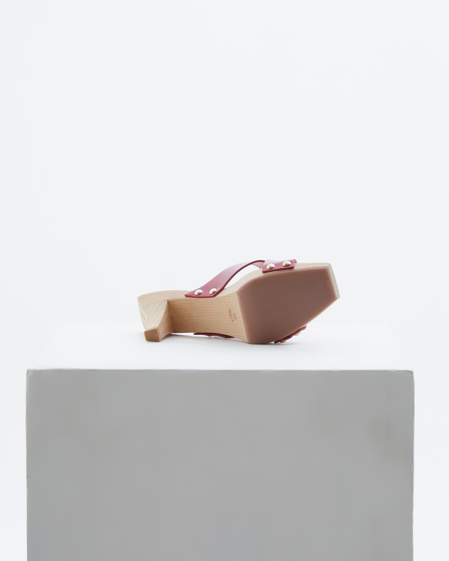 Women's Yves Saint Laurent Lolita wooden fuchsia patent leather criss cross toe heels