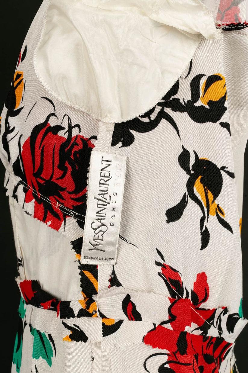 Yves Saint Laurent Langes Haute Couture-Kleid aus Seide mit Blumendruck und Haute im Angebot 3