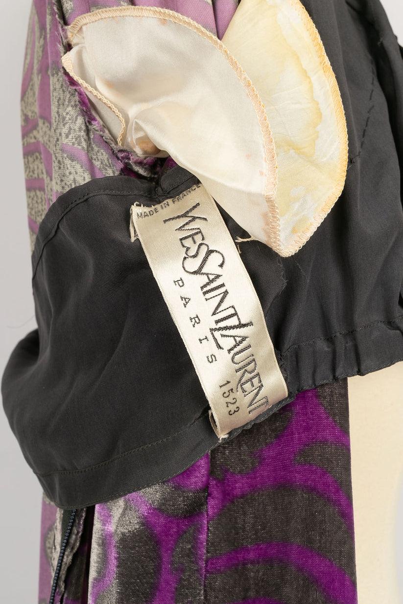 Robe longue haute couture Yves Saint Laurent en velours de soie violet et gris en vente 6