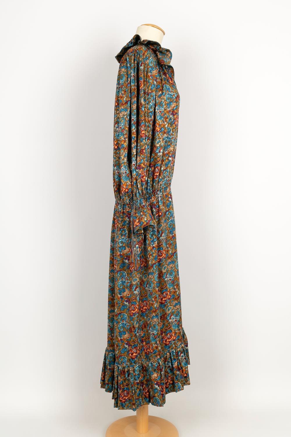 Yves Saint Laurent Long silk Haute Couture Dress In Excellent Condition For Sale In SAINT-OUEN-SUR-SEINE, FR