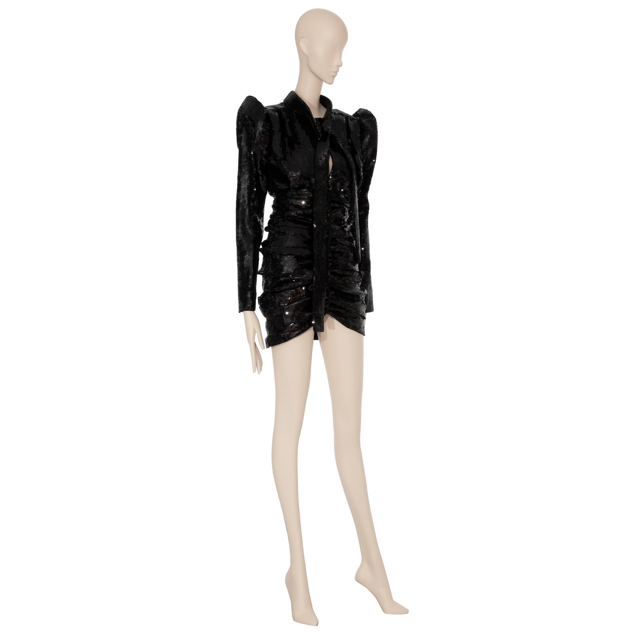 This Yves Saint Laurent long sleeve evening cocktail dress is perfect for any special event. Its shimmering sequin material adds a touch of glamour and will make you stand out from the crowd. Don't miss out on this 38 Fr piece that will guarantee