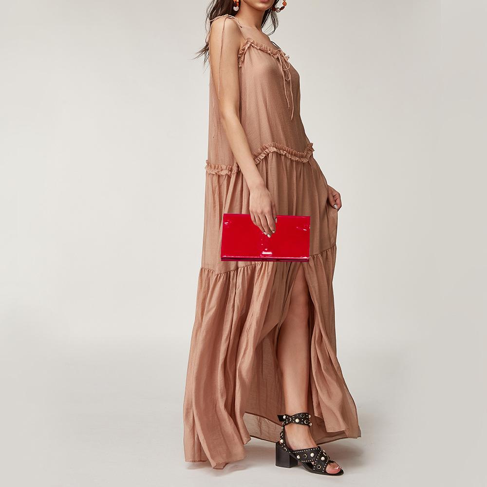 Red Yves Saint Laurent Magenta Patent Leather Belle De Jour Flap Clutch