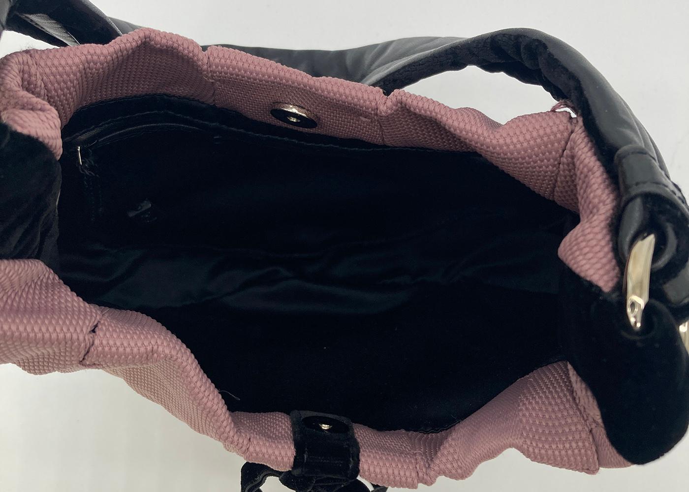 Yves Saint Laurent - Sac à bandoulière « Rive Gauche » en toile mauve  en vente 5