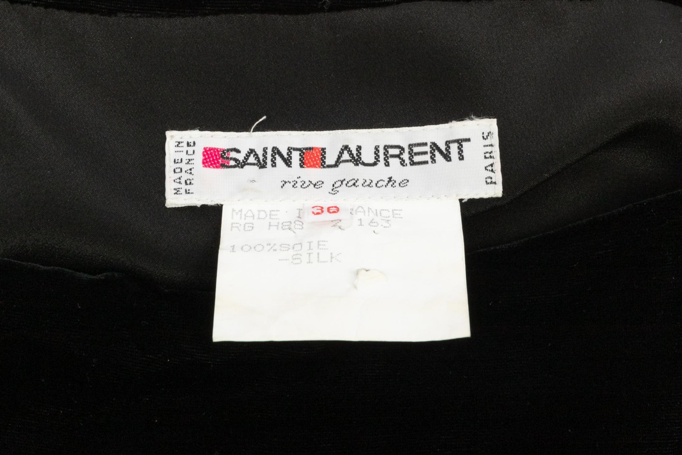Robe longue Yves Saint Laurent Winter 1988 en vente 5