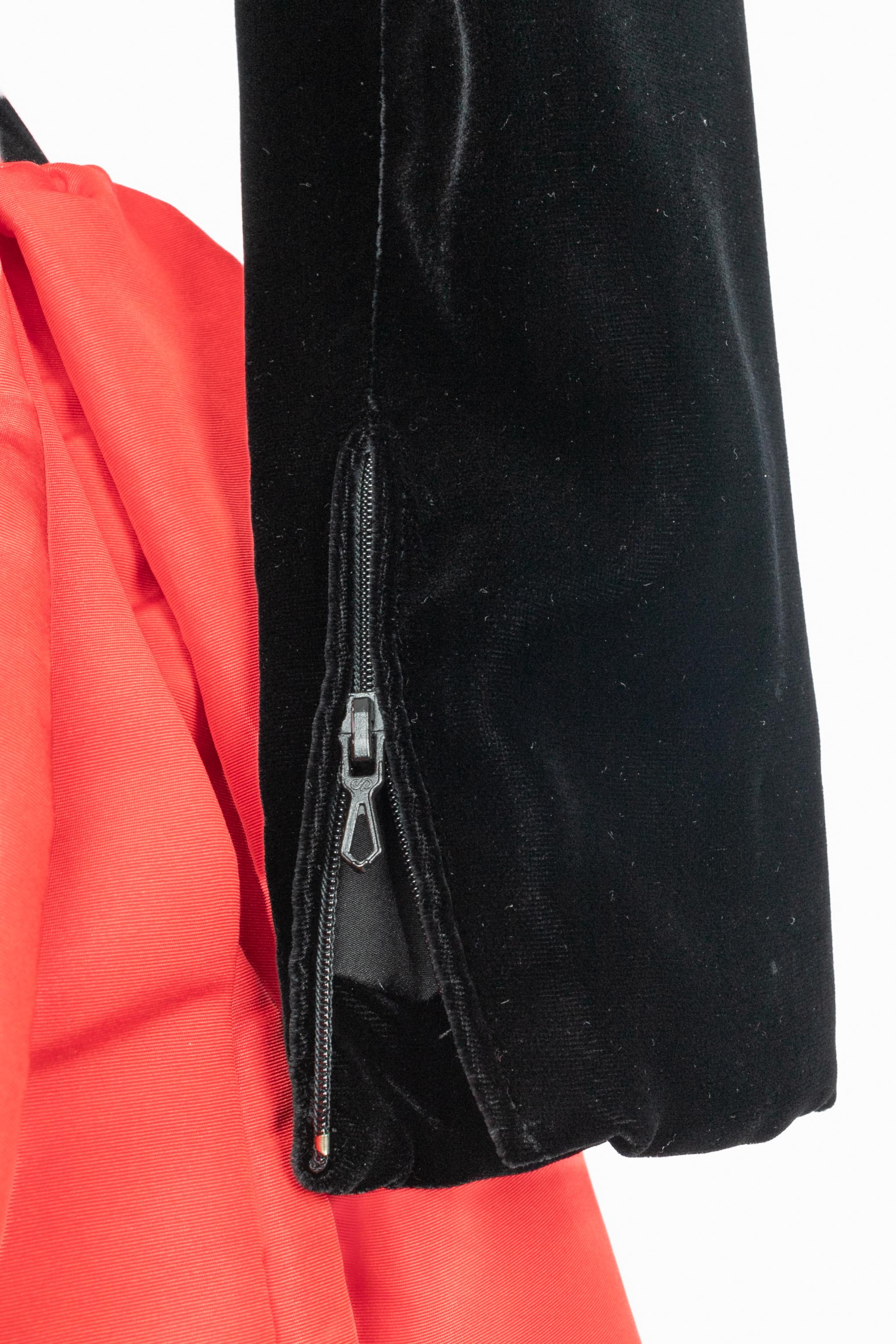 Robe longue Yves Saint Laurent Winter 1988 en vente 2