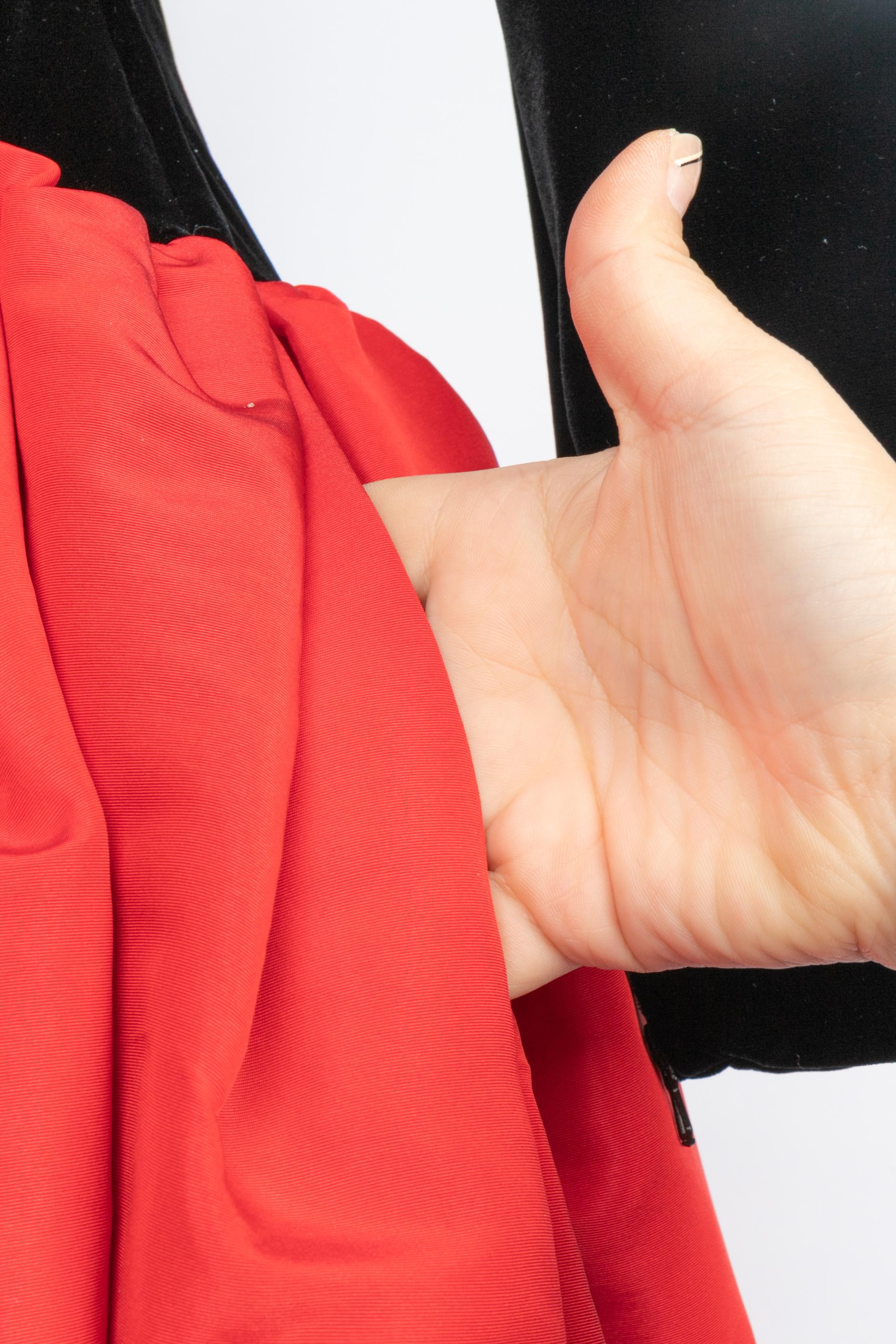 Robe longue Yves Saint Laurent Winter 1988 en vente 3