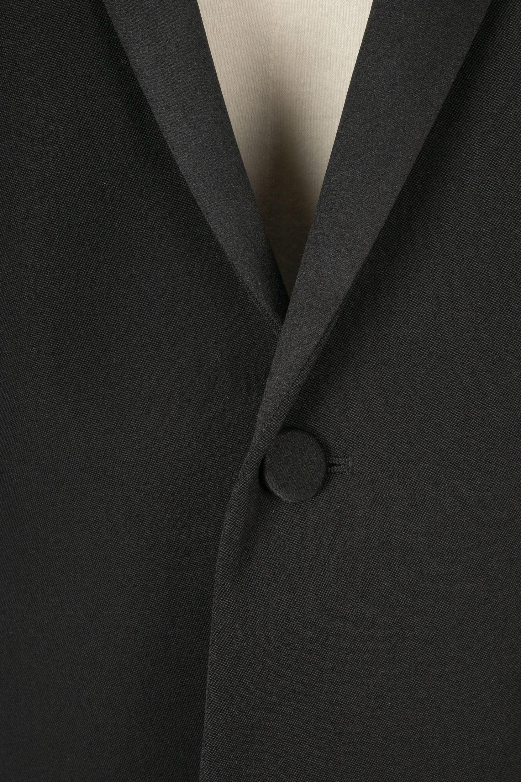 Yves Saint Laurent Men Pant Suit with Black Satin Reverse For Sale 2